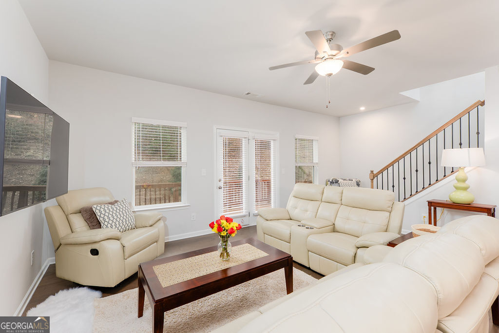 2527 Hedgeway Circle Kennesaw GA 30144