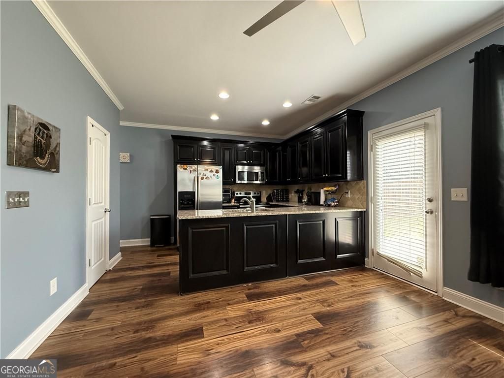 2261 Line Drive Lawrenceville GA 30043