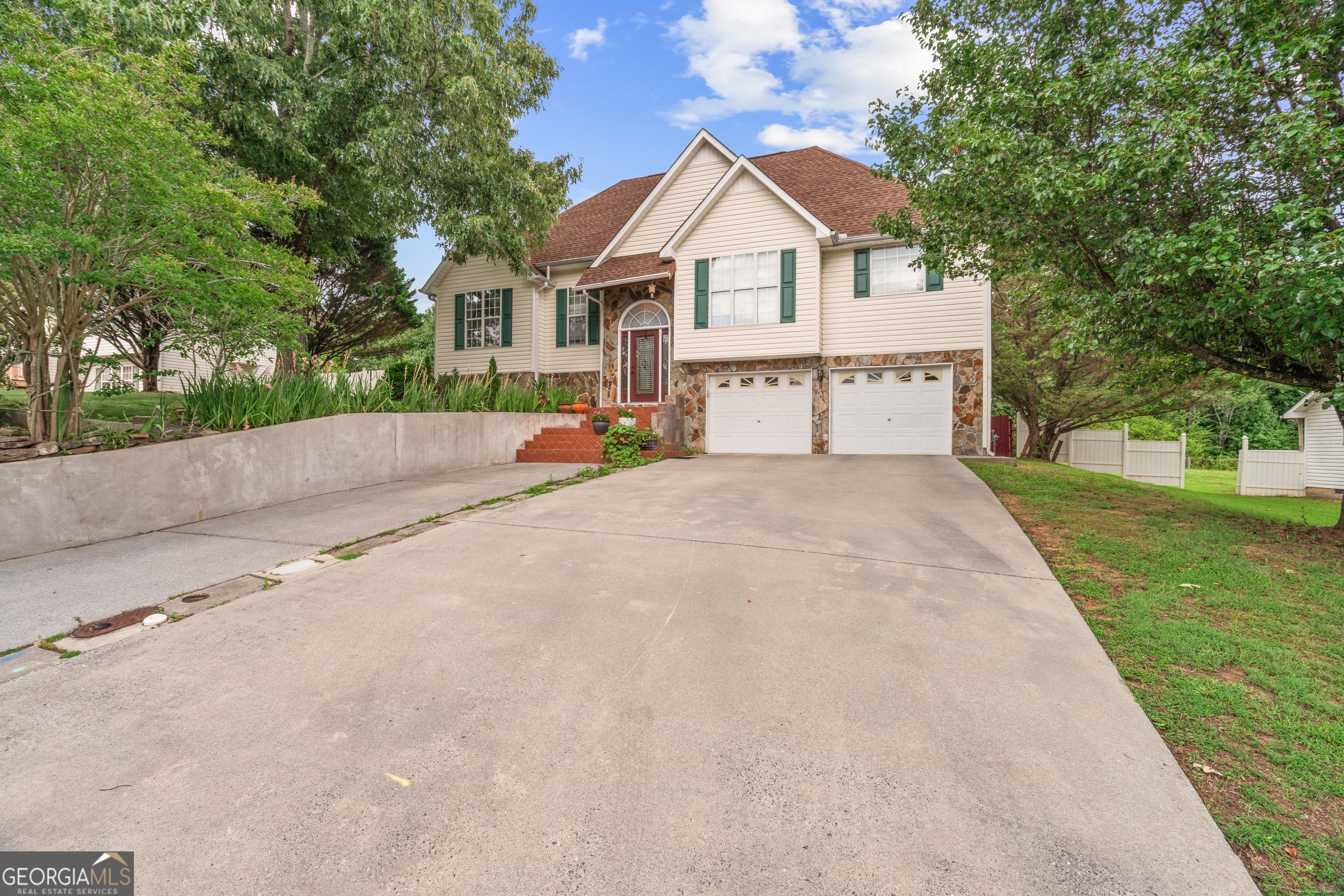 391 Wildwood Circle SE Calhoun GA 30701