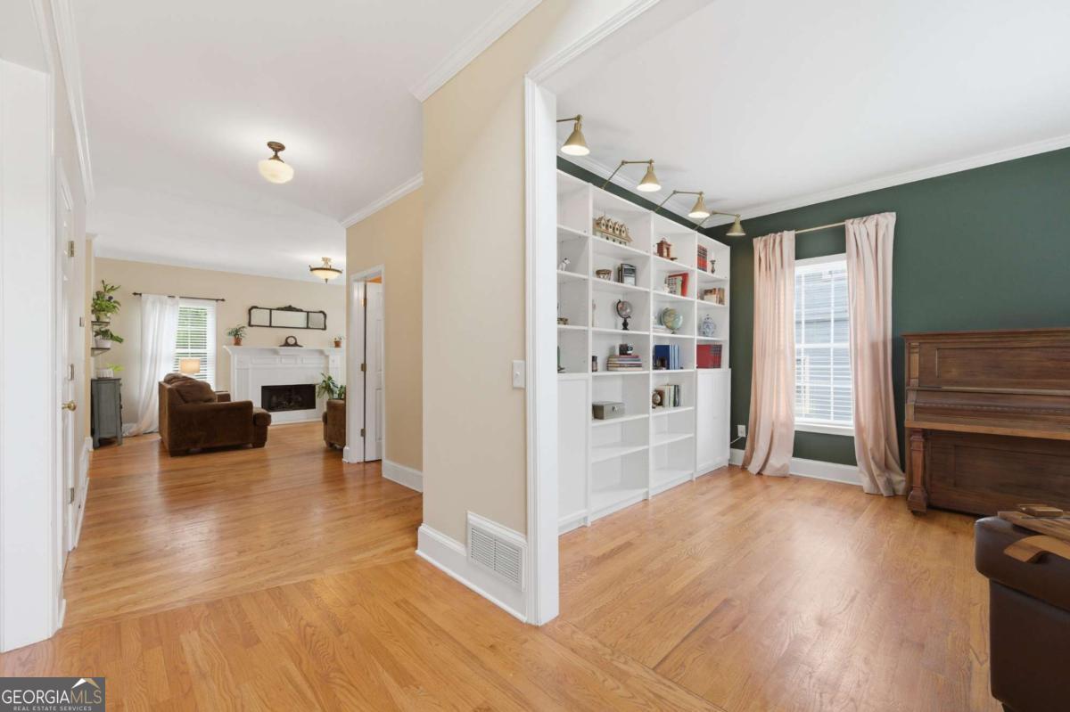 314 Lisa Lane Acworth GA 30102