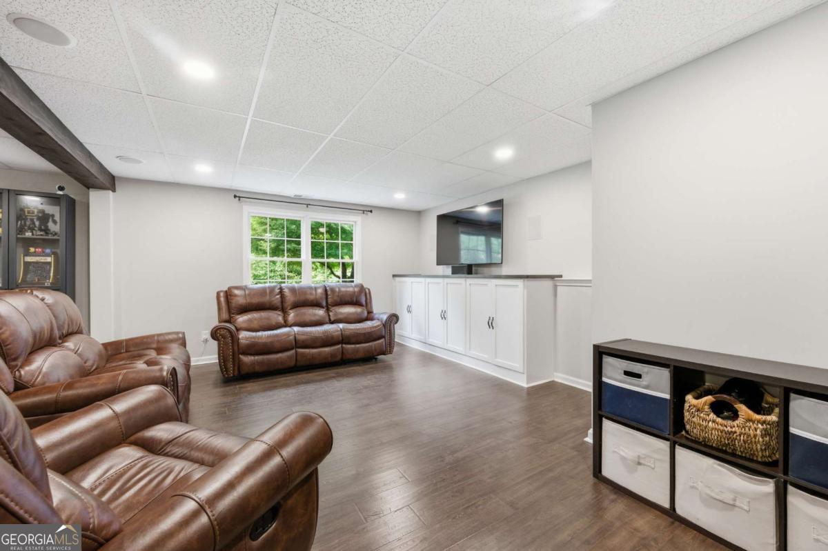 314 Lisa Lane Acworth GA 30102