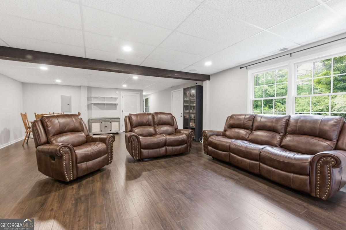 314 Lisa Lane Acworth GA 30102