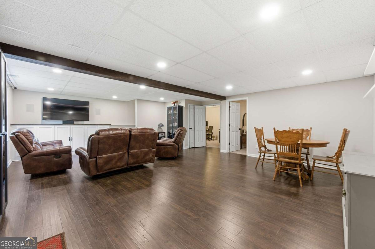 314 Lisa Lane Acworth GA 30102