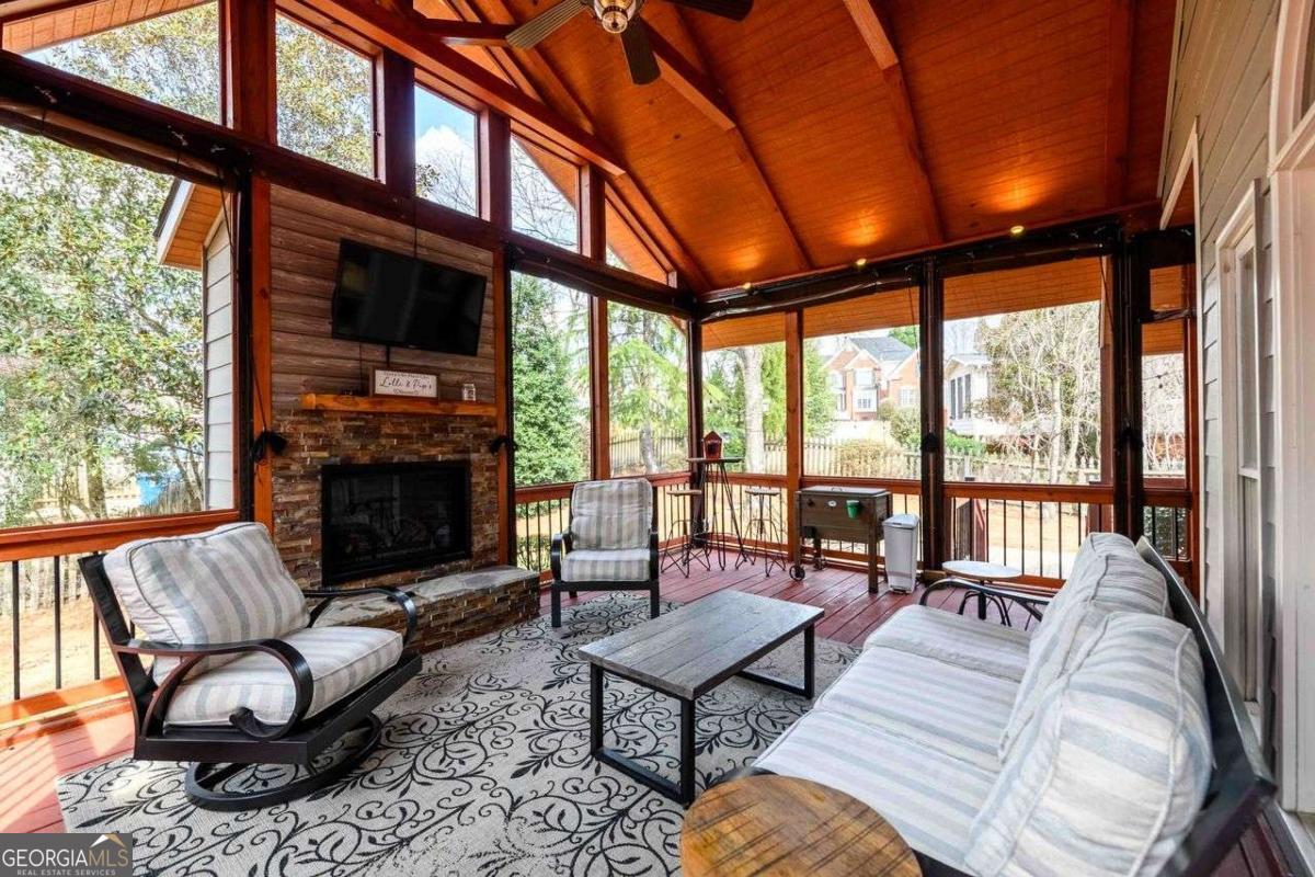 2364 Mossy Branch Drive Snellville GA 30078