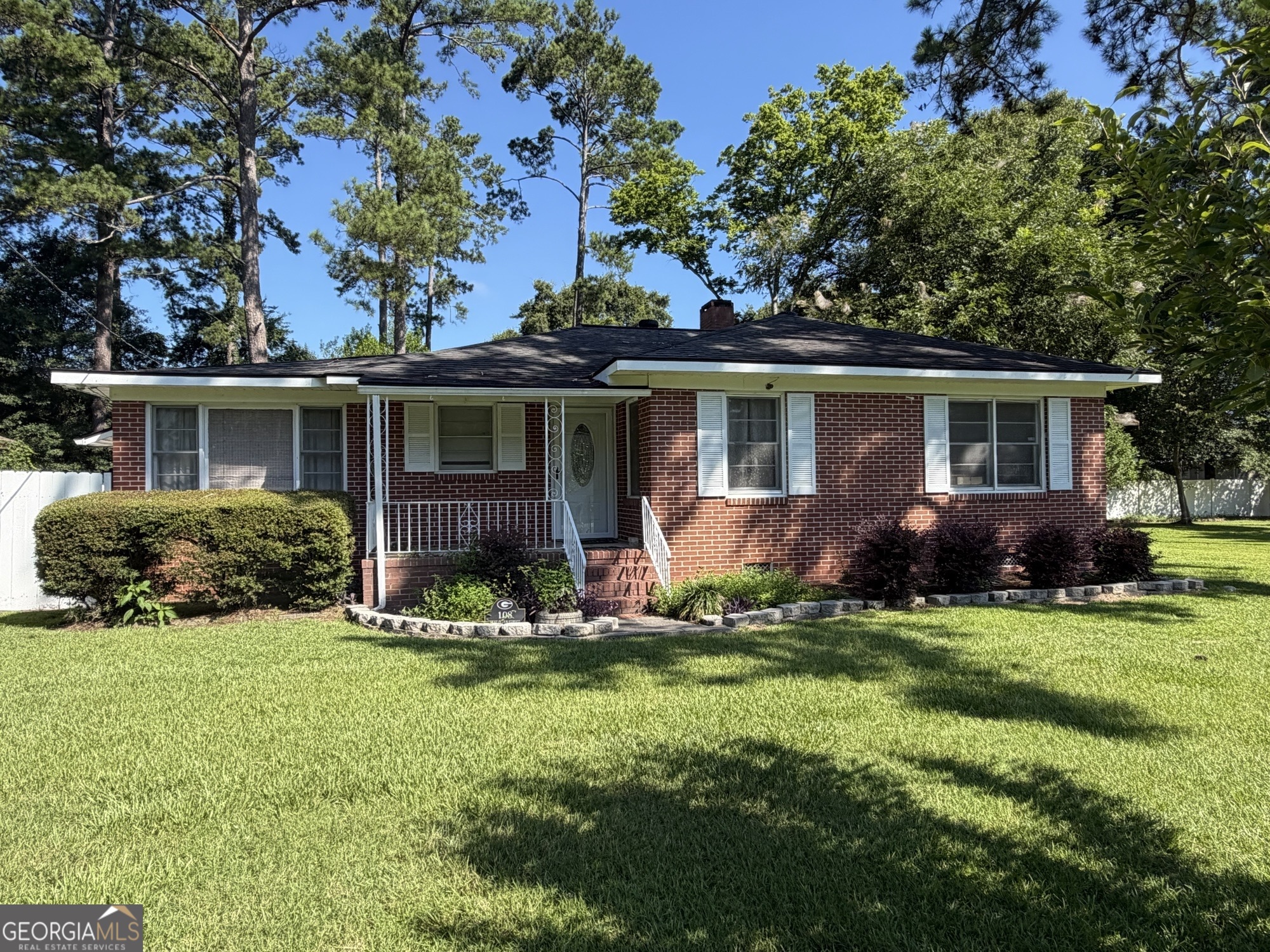 108 W Peter Street Cochran GA 31014