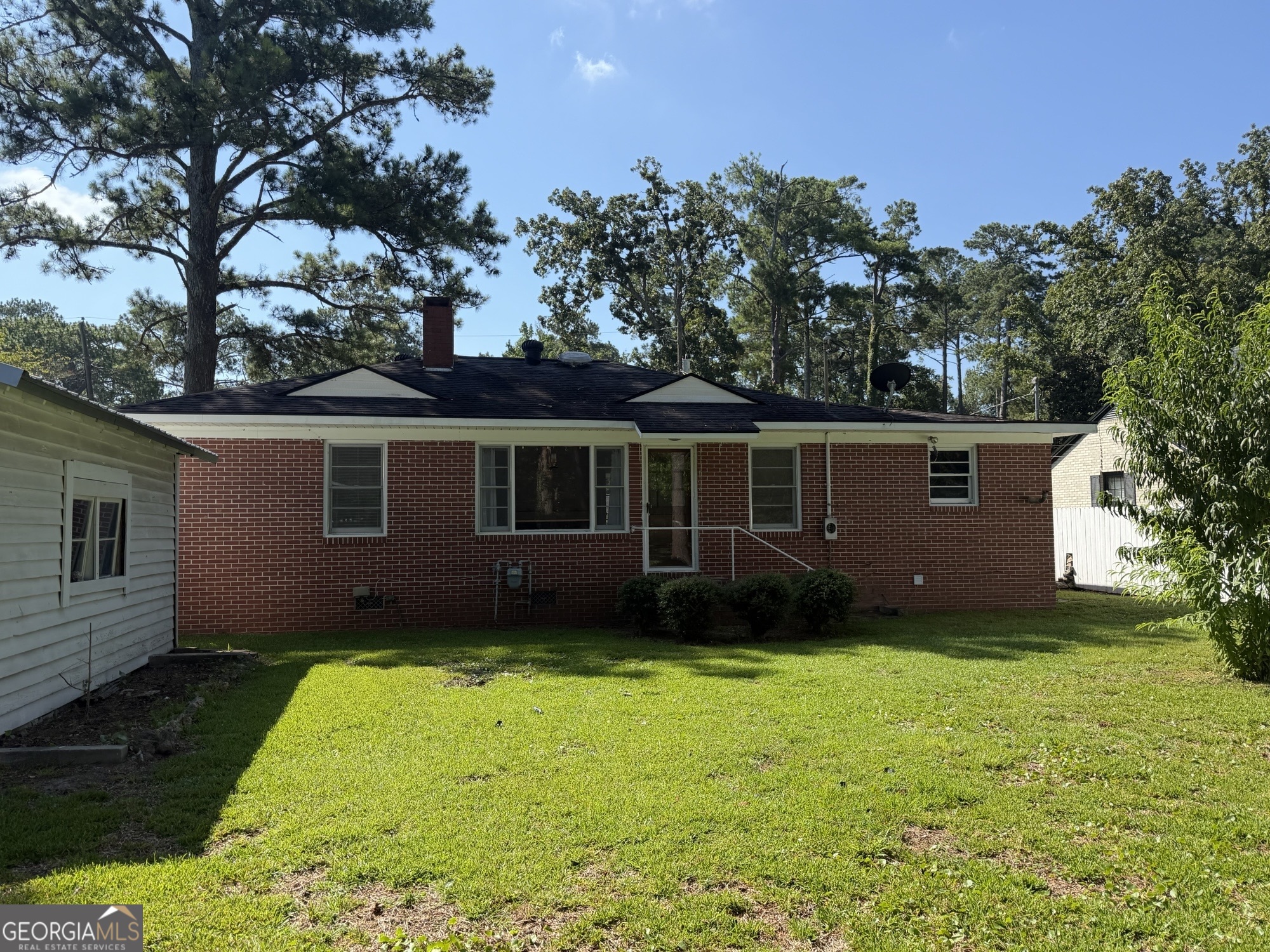 108 W Peter Street Cochran GA 31014