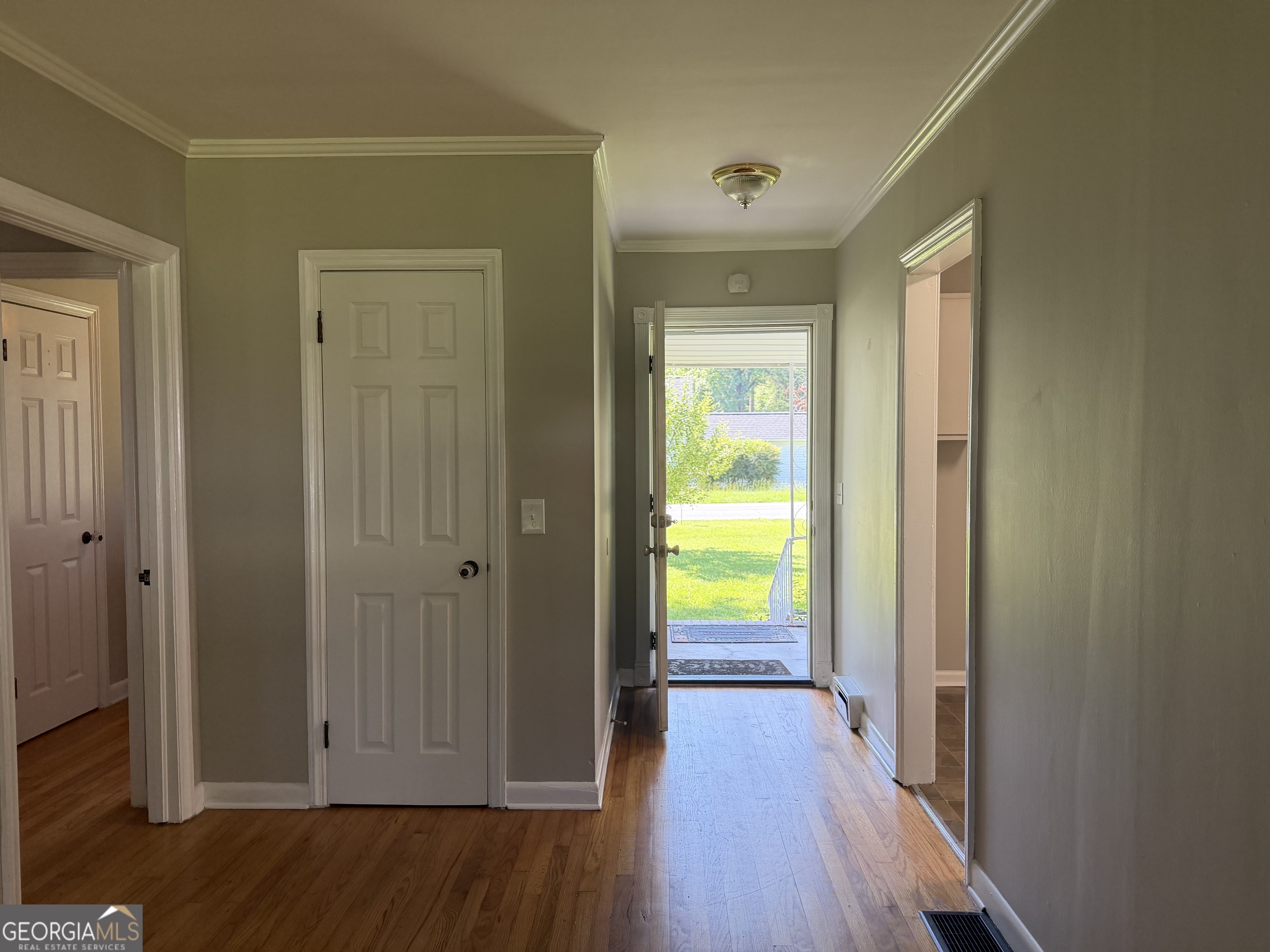 108 W Peter Street Cochran GA 31014