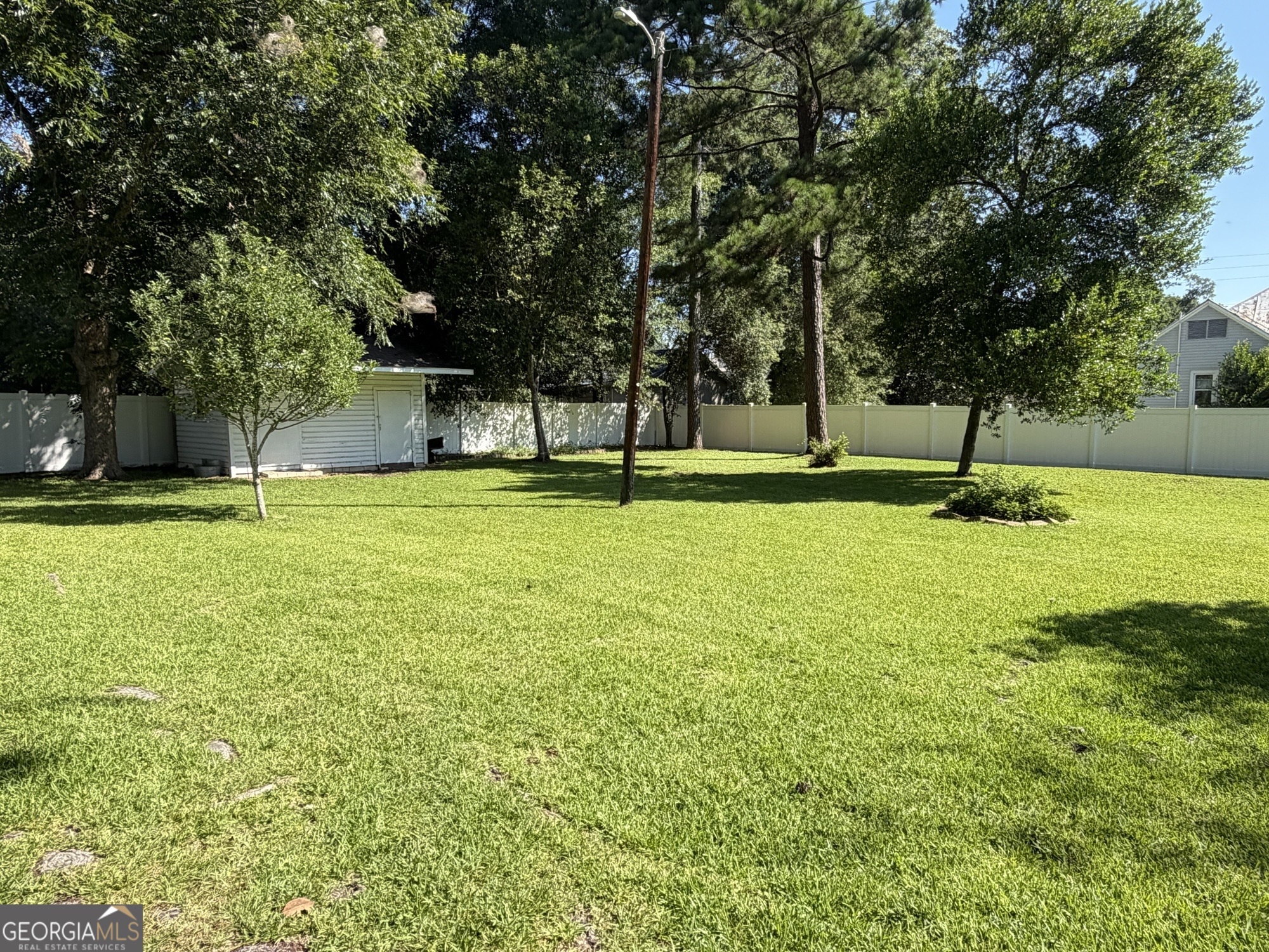 108 W Peter Street Cochran GA 31014