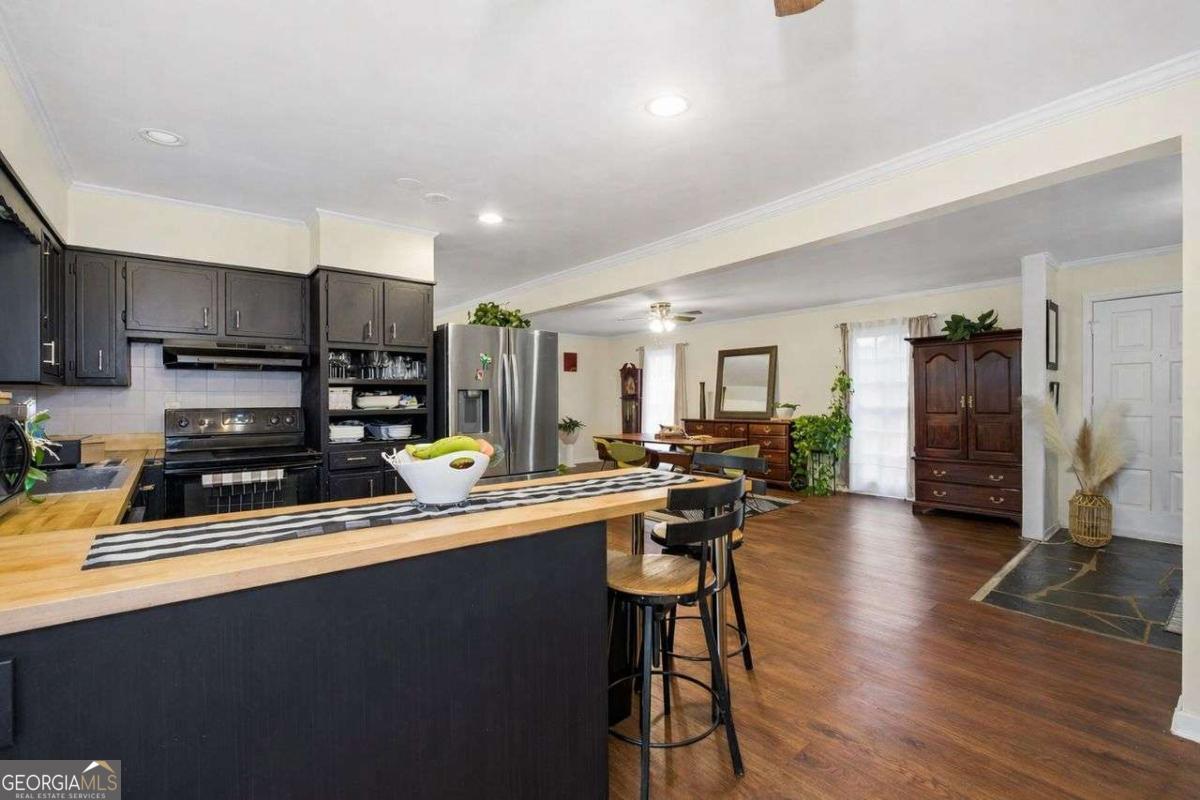 957 Rowland Road Stone Mountain GA 30083
