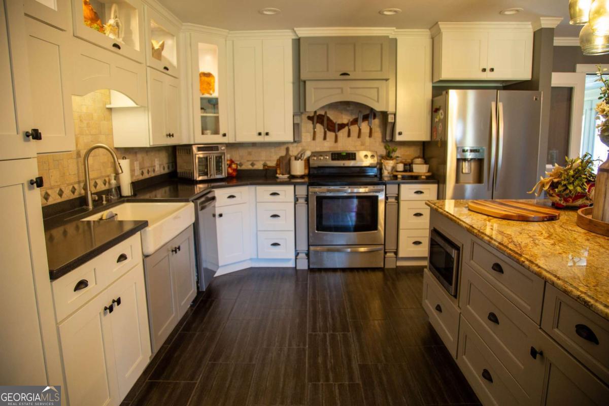 2612 Buck Head Road Baxley GA 31513