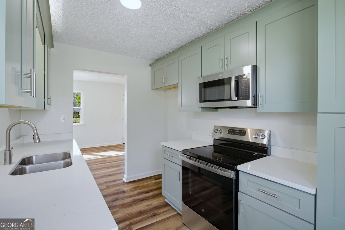 16 Rosenwald Drive Hampton GA 30228