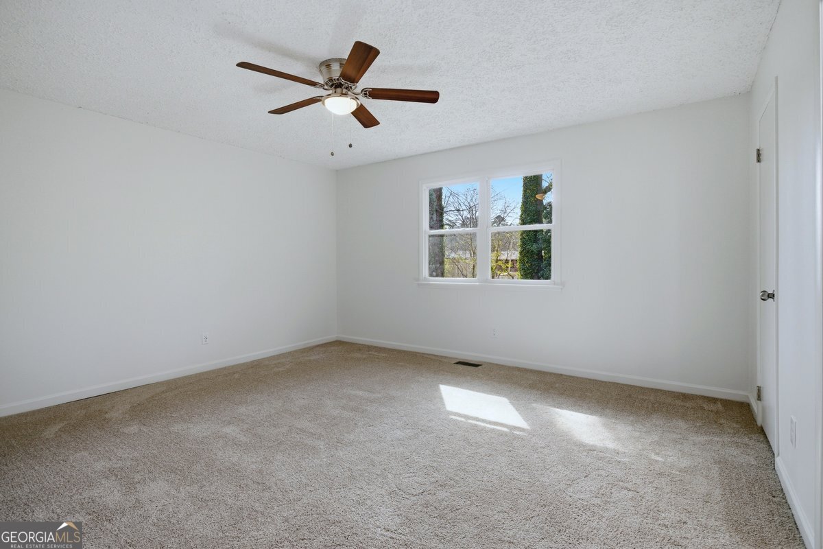 16 Rosenwald Drive Hampton GA 30228