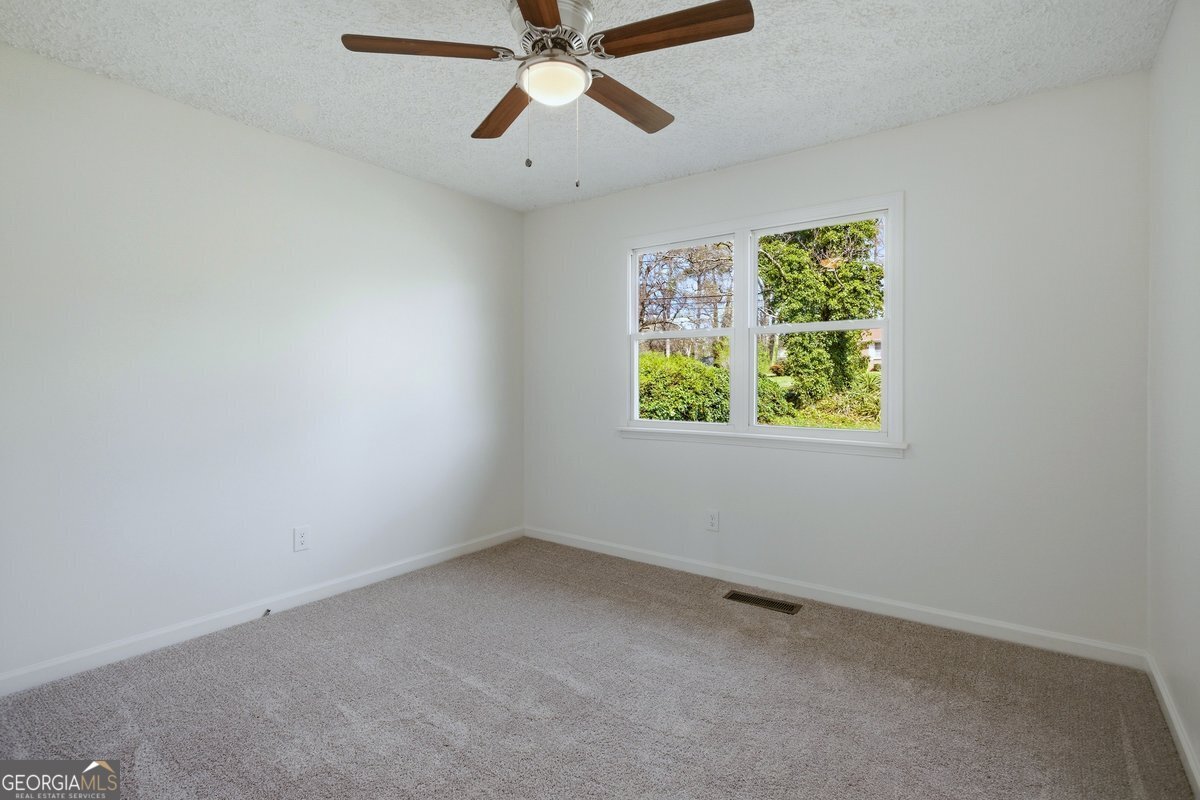 16 Rosenwald Drive Hampton GA 30228