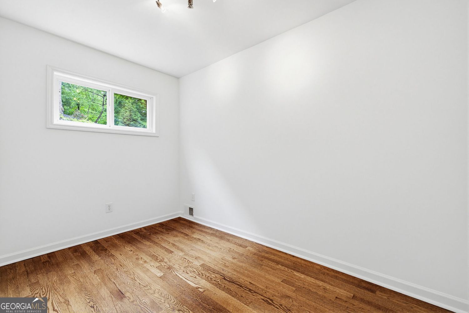 445 Forest Hills Drive NE Sandy Springs GA 30342