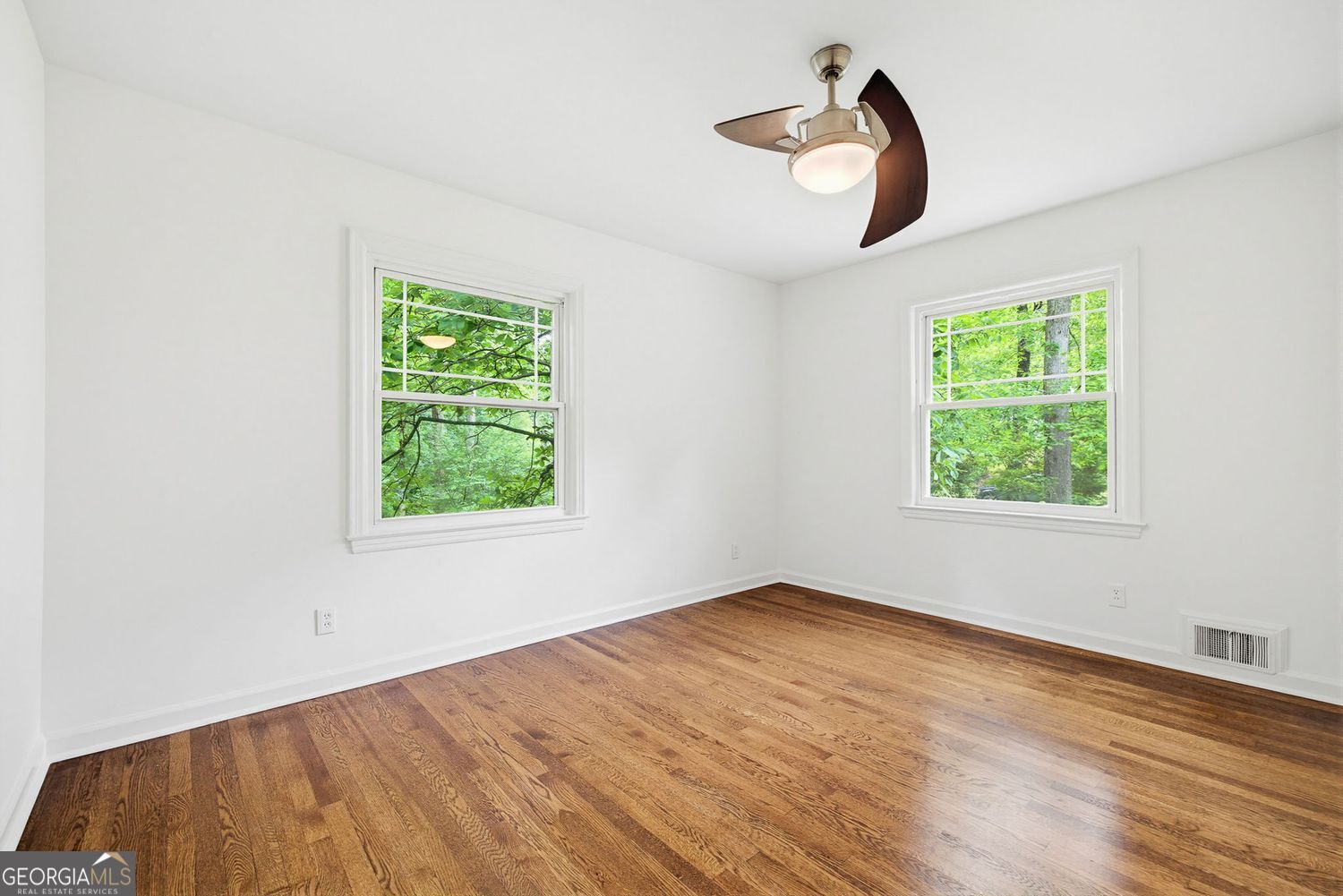 445 Forest Hills Drive NE Sandy Springs GA 30342