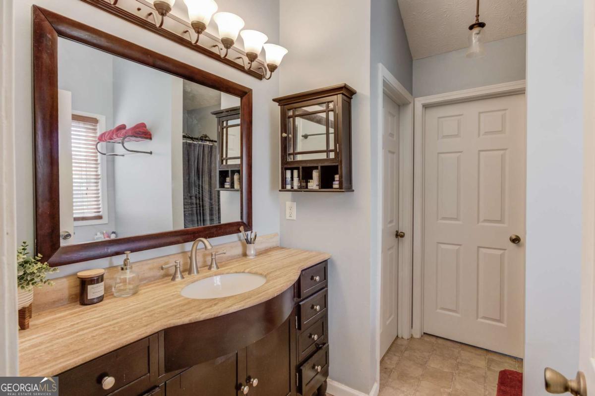 4688 Eucalyptus Way Flowery Branch GA 30542
