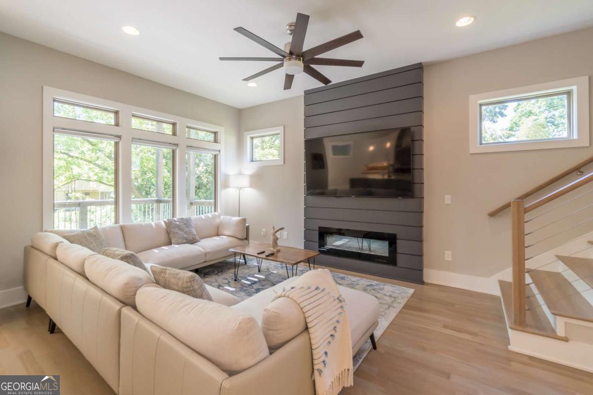 406 E Side Avenue SE Atlanta GA 30316