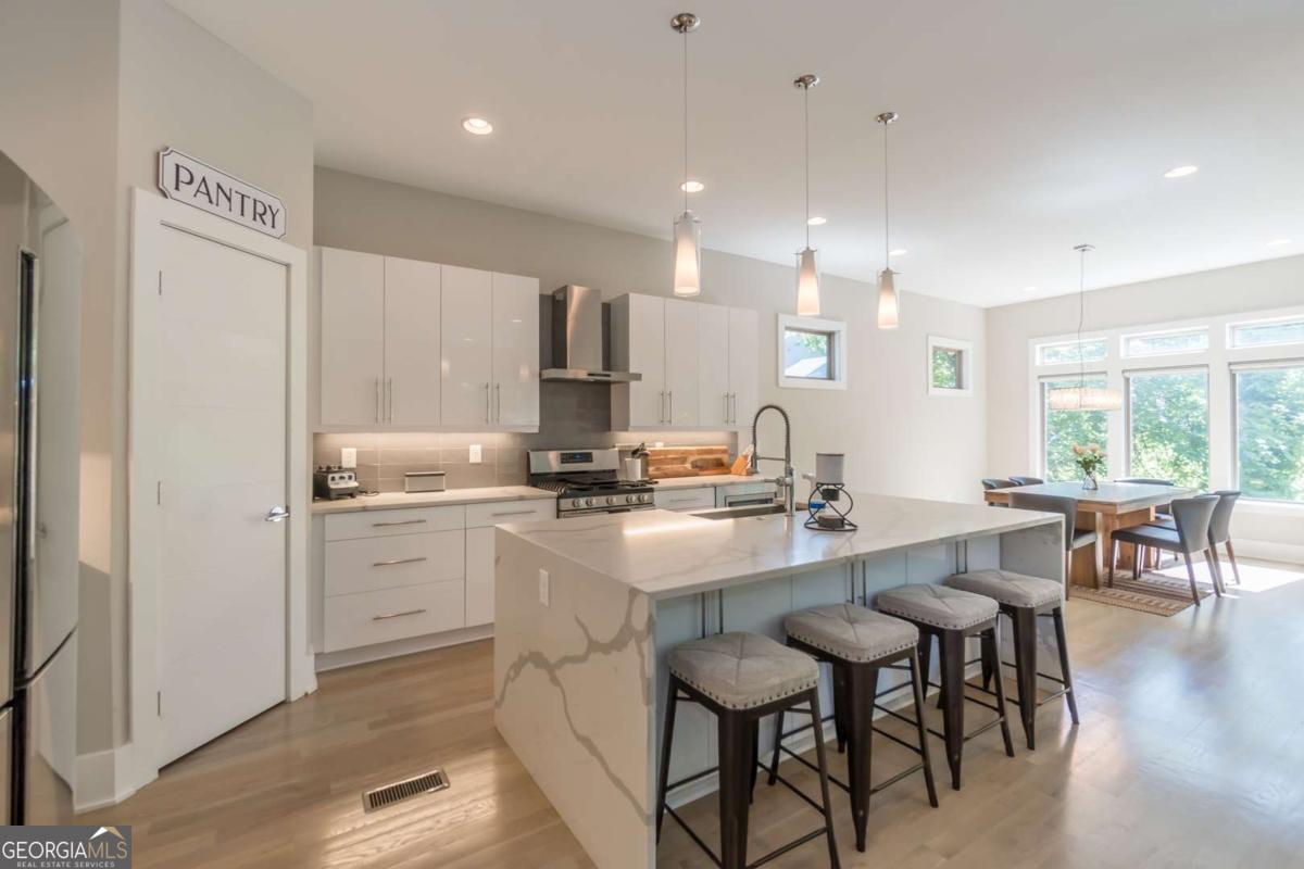 406 E Side Avenue SE Atlanta GA 30316