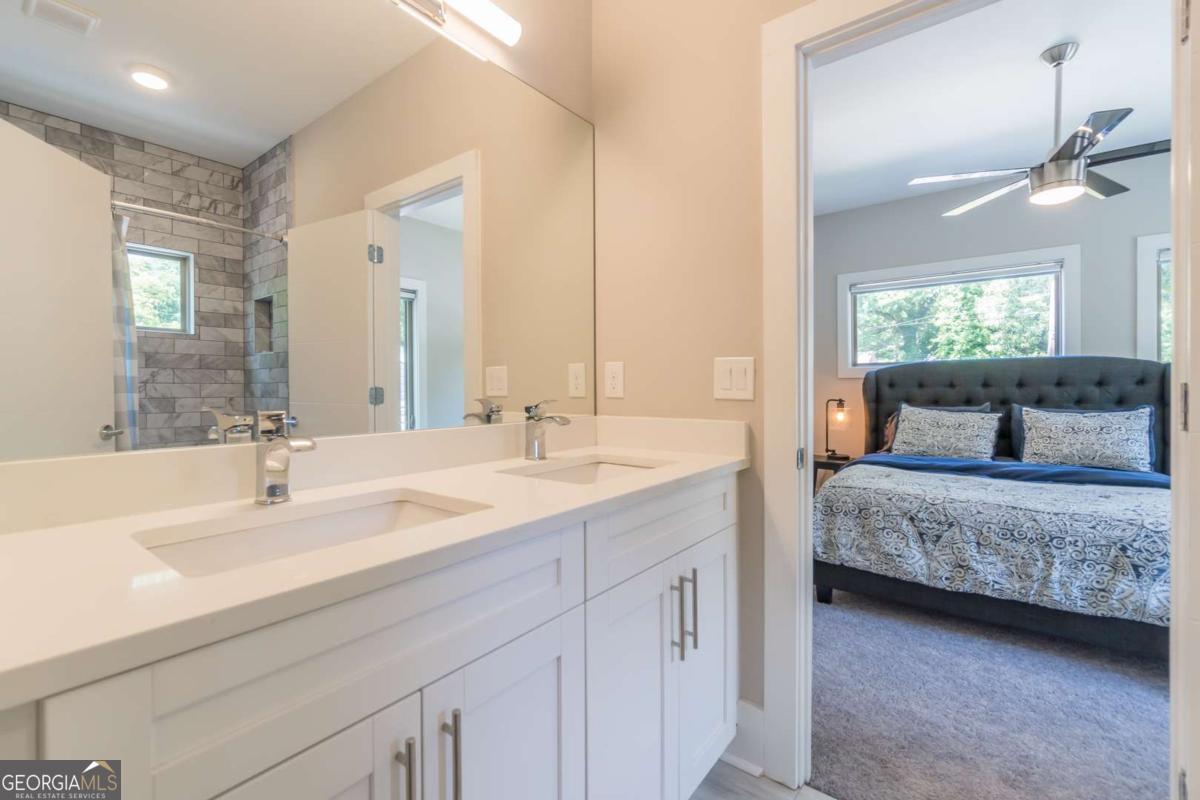 406 E Side Avenue SE Atlanta GA 30316