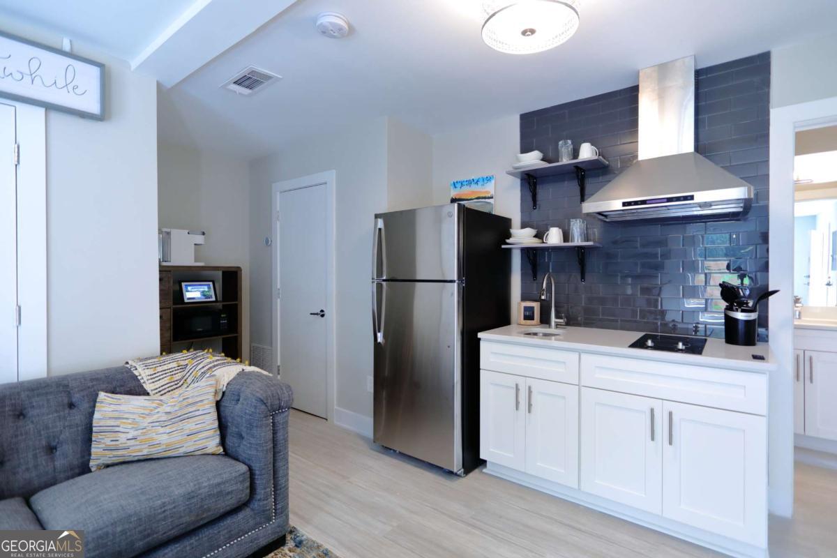 406 E Side Avenue SE Atlanta GA 30316