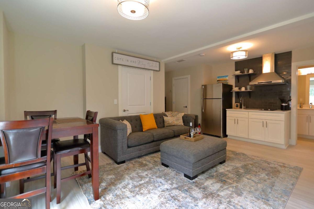 406 E Side Avenue SE Atlanta GA 30316