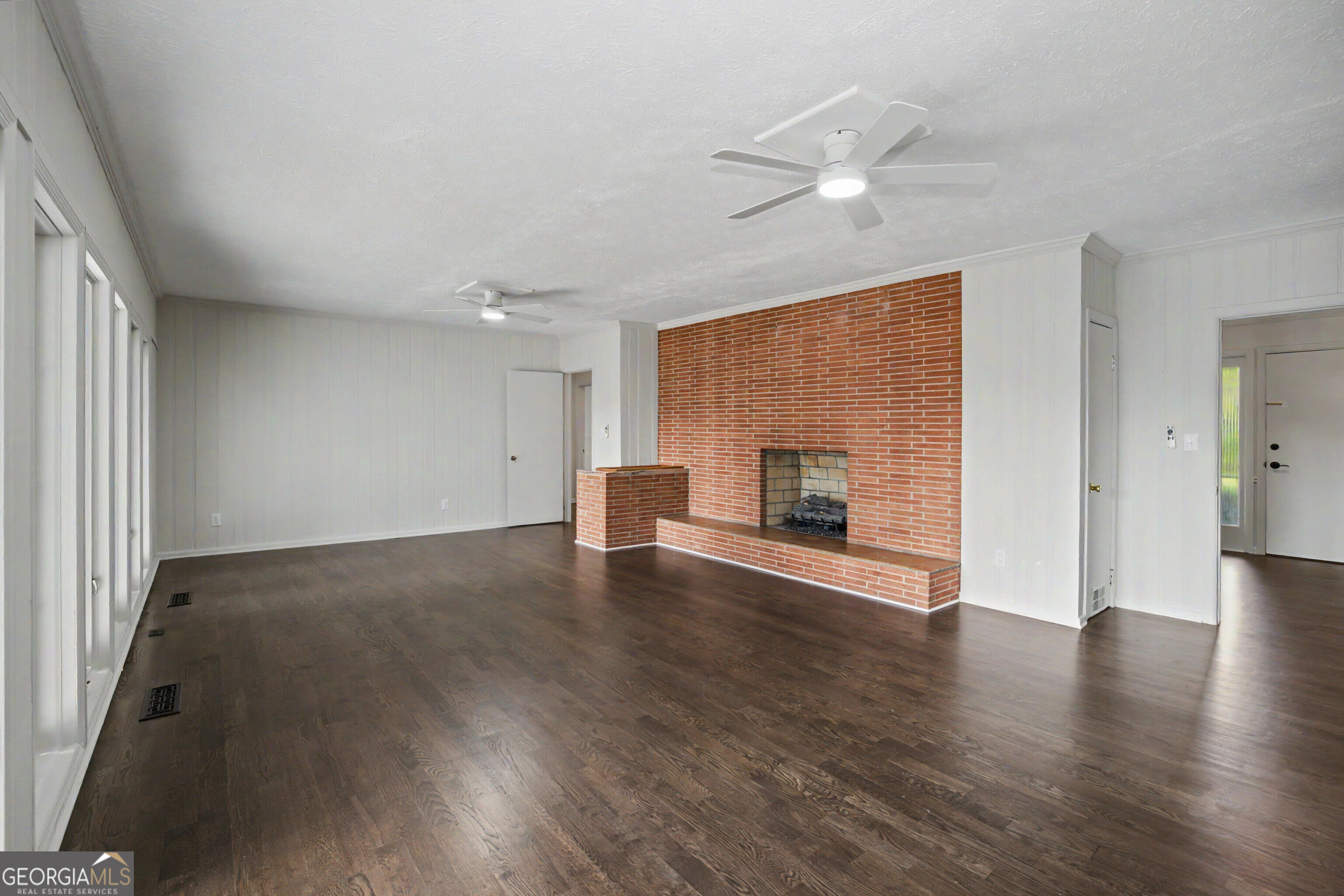 17962 Main Street Woodbury GA 30293