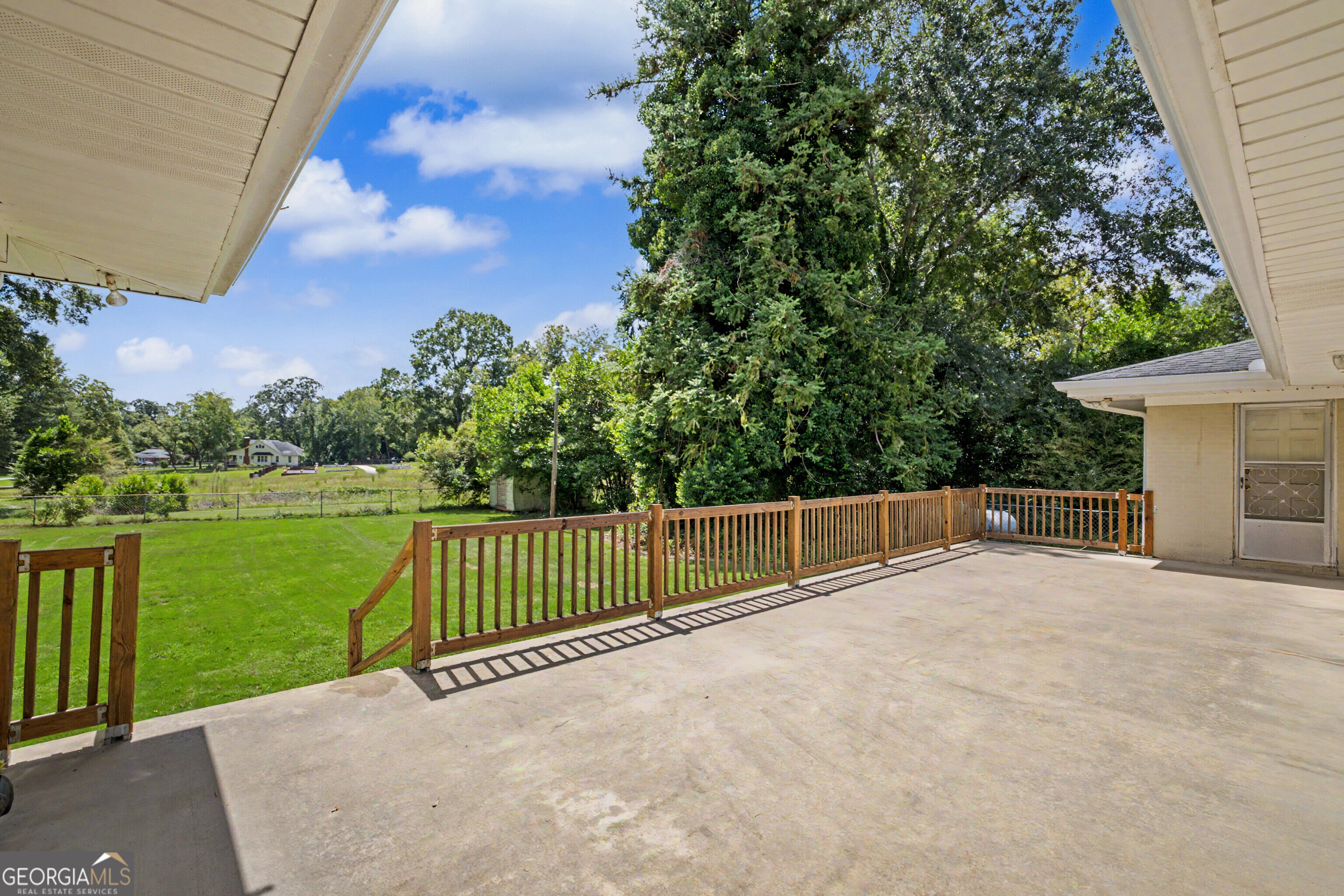 17962 Main Street Woodbury GA 30293