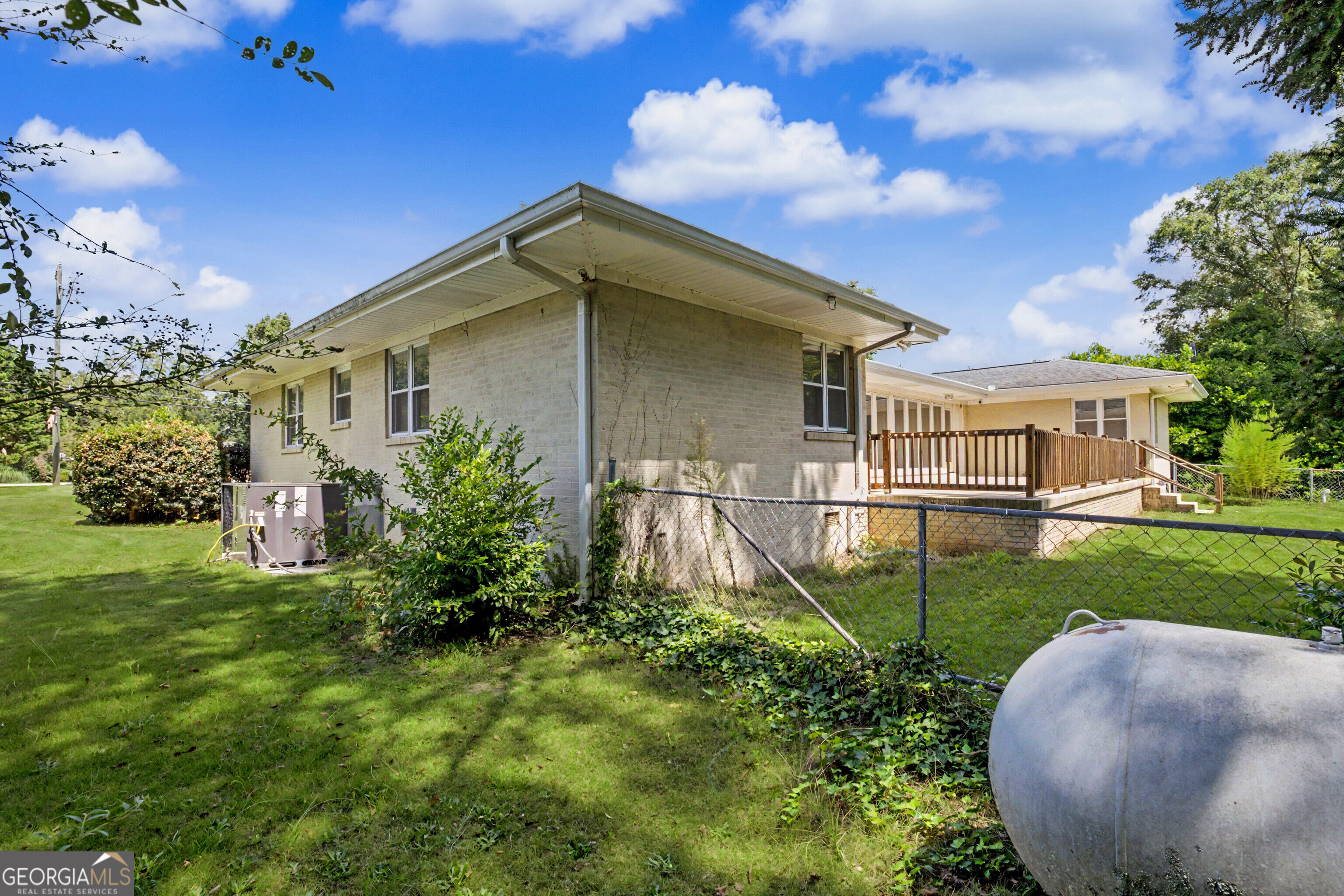 17962 Main Street Woodbury GA 30293