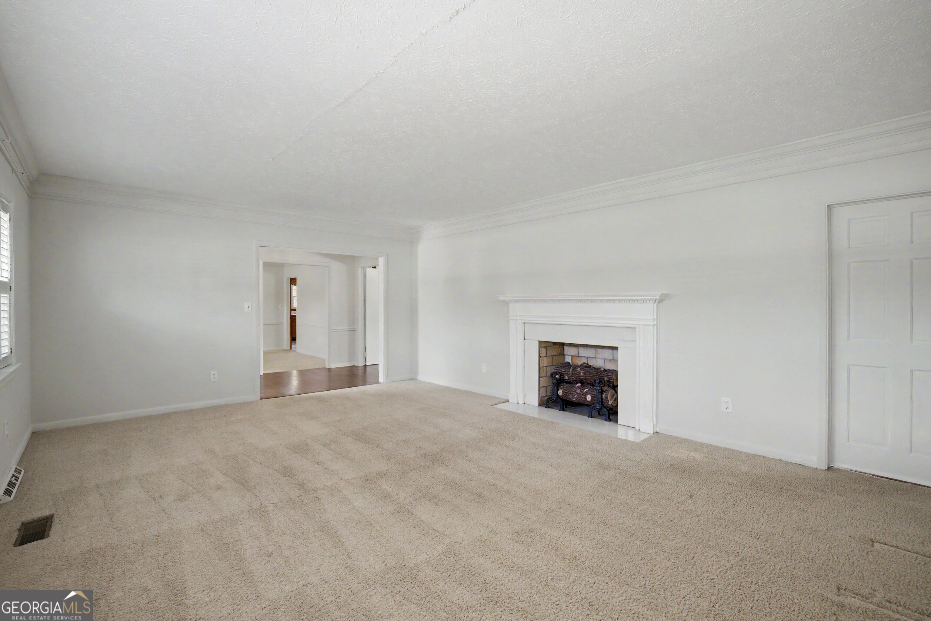 17962 Main Street Woodbury GA 30293