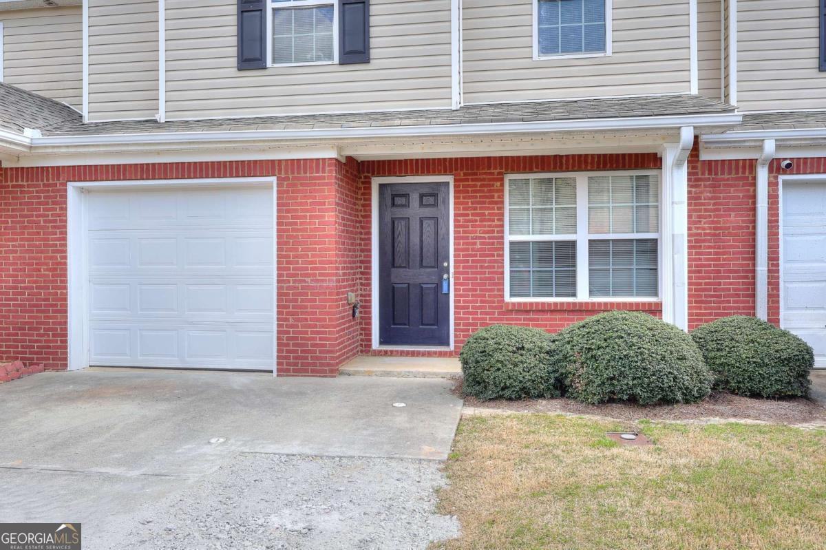 453 Tara Commons Circle Loganville GA 30052