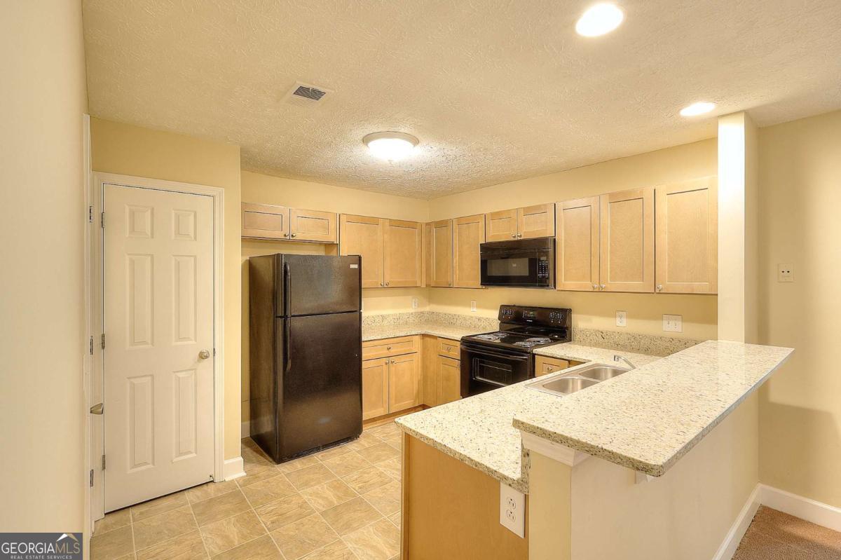 453 Tara Commons Circle Loganville GA 30052