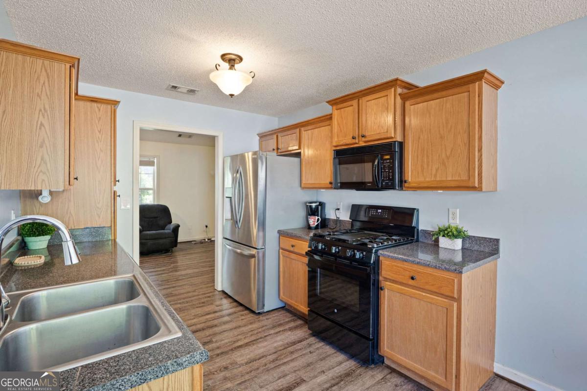 39 Gunnell Road Dallas GA 30157