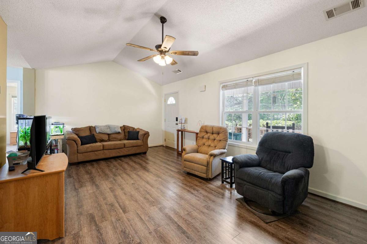 39 Gunnell Road Dallas GA 30157
