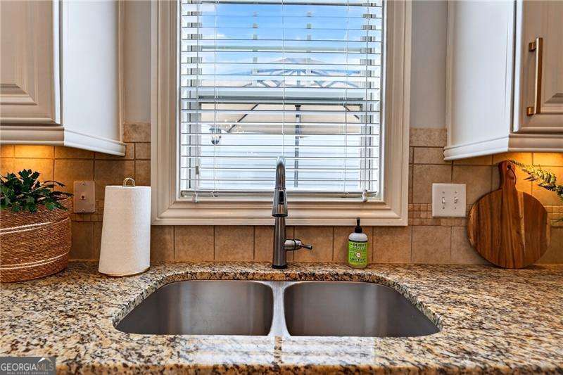 7435 Jamestown Drive Alpharetta GA 30005