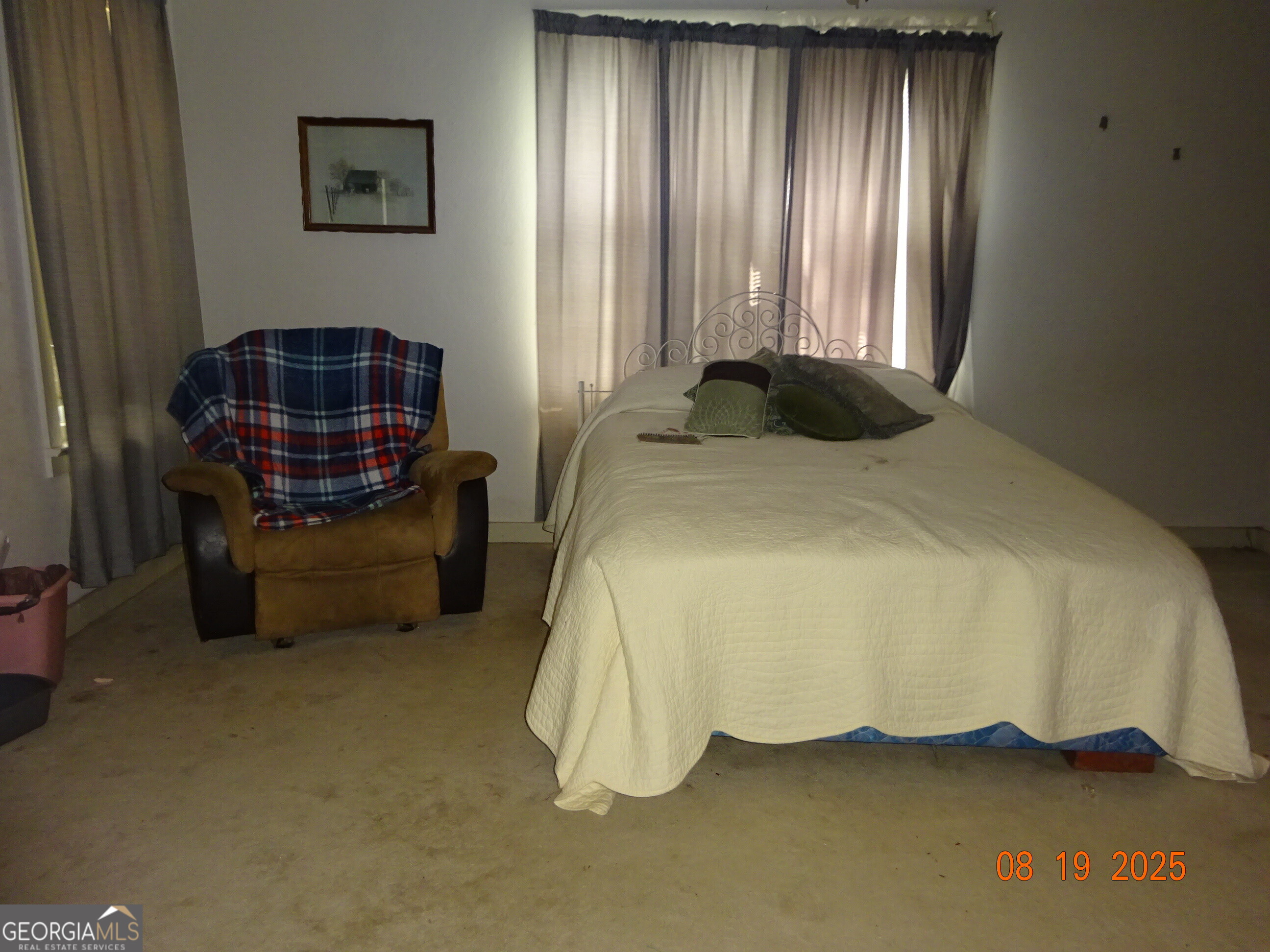 6 N Spring Street Claxton GA 30417