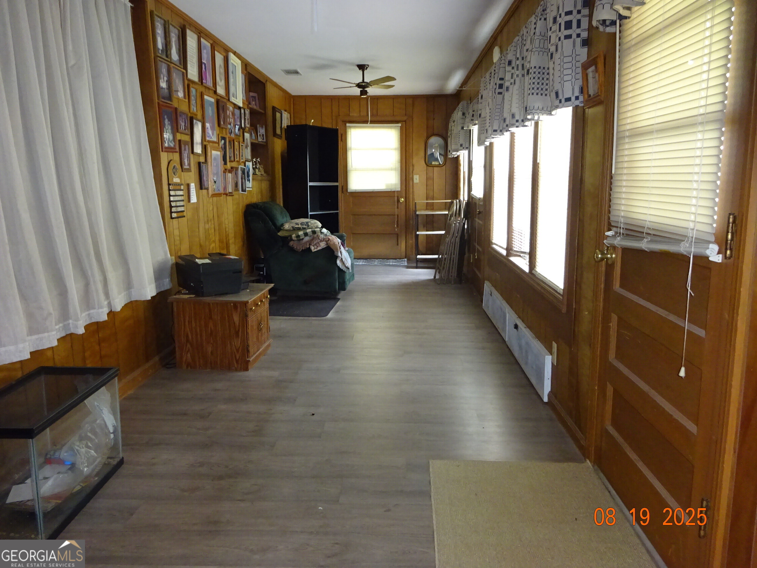 6 N Spring Street Claxton GA 30417