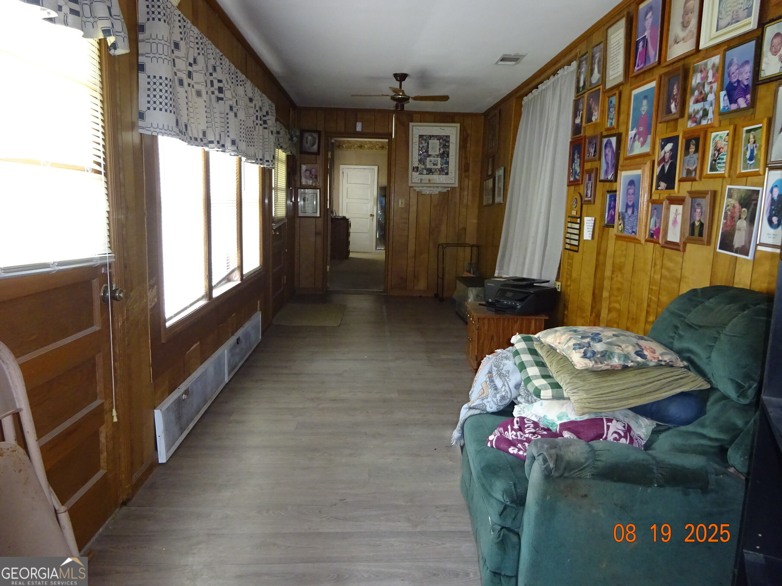 6 N Spring Street Claxton GA 30417