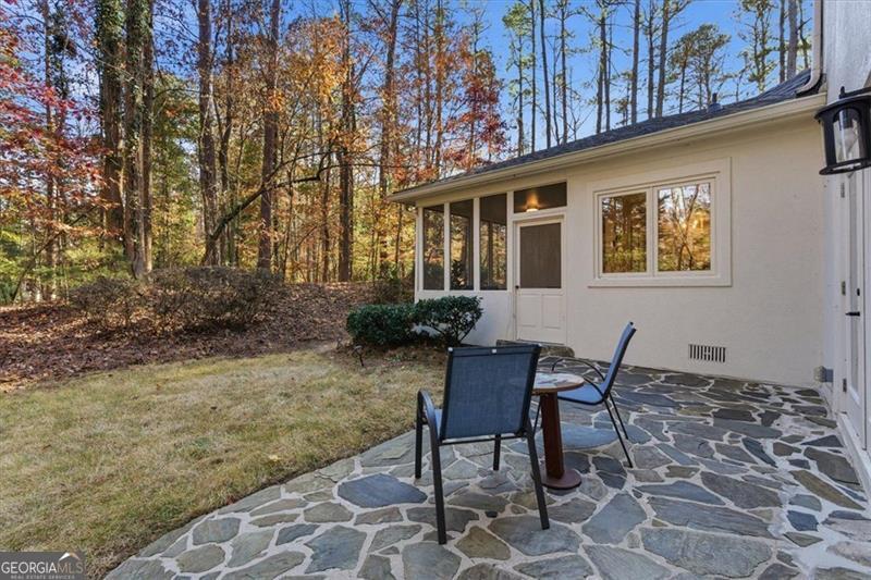 1525 Huntingford Drive Marietta GA 30068