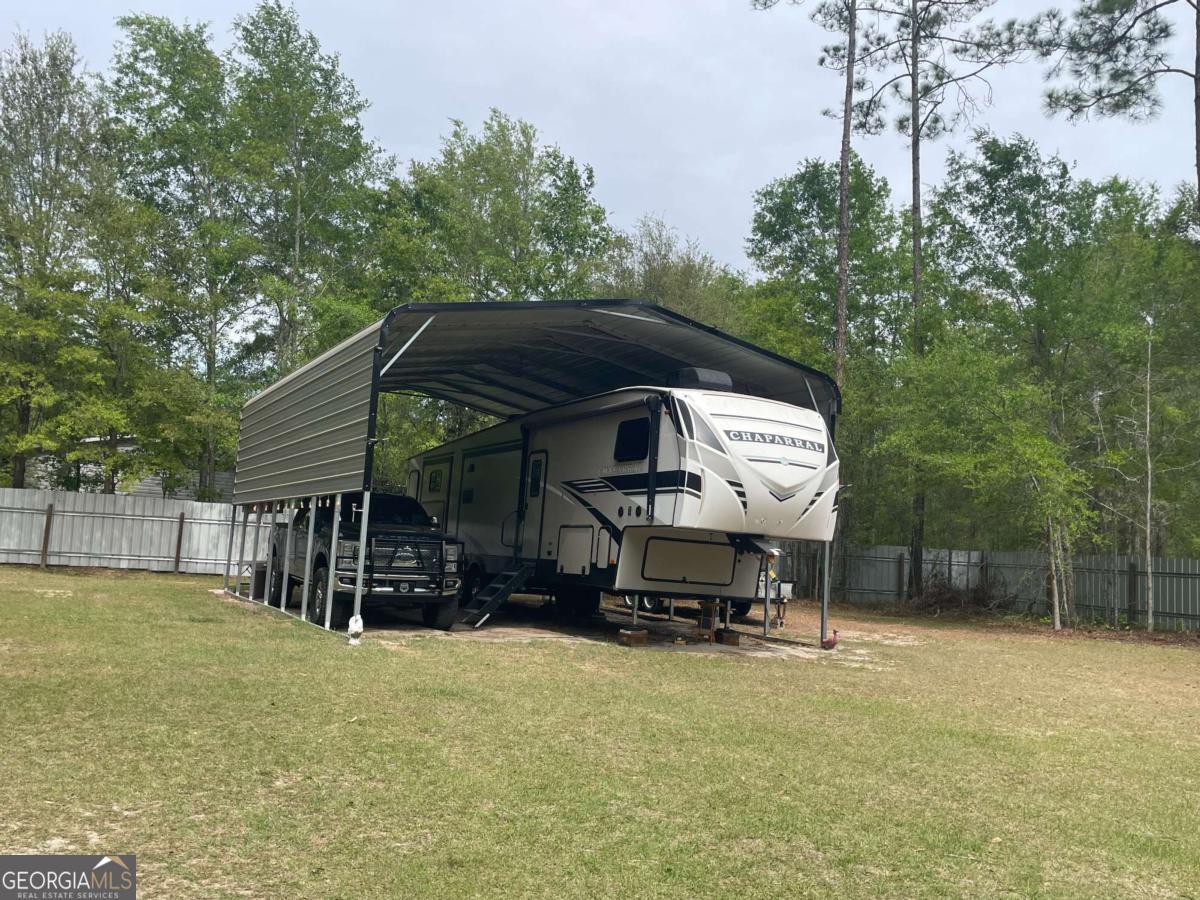 5041 Highway 169 Glennville GA 30427