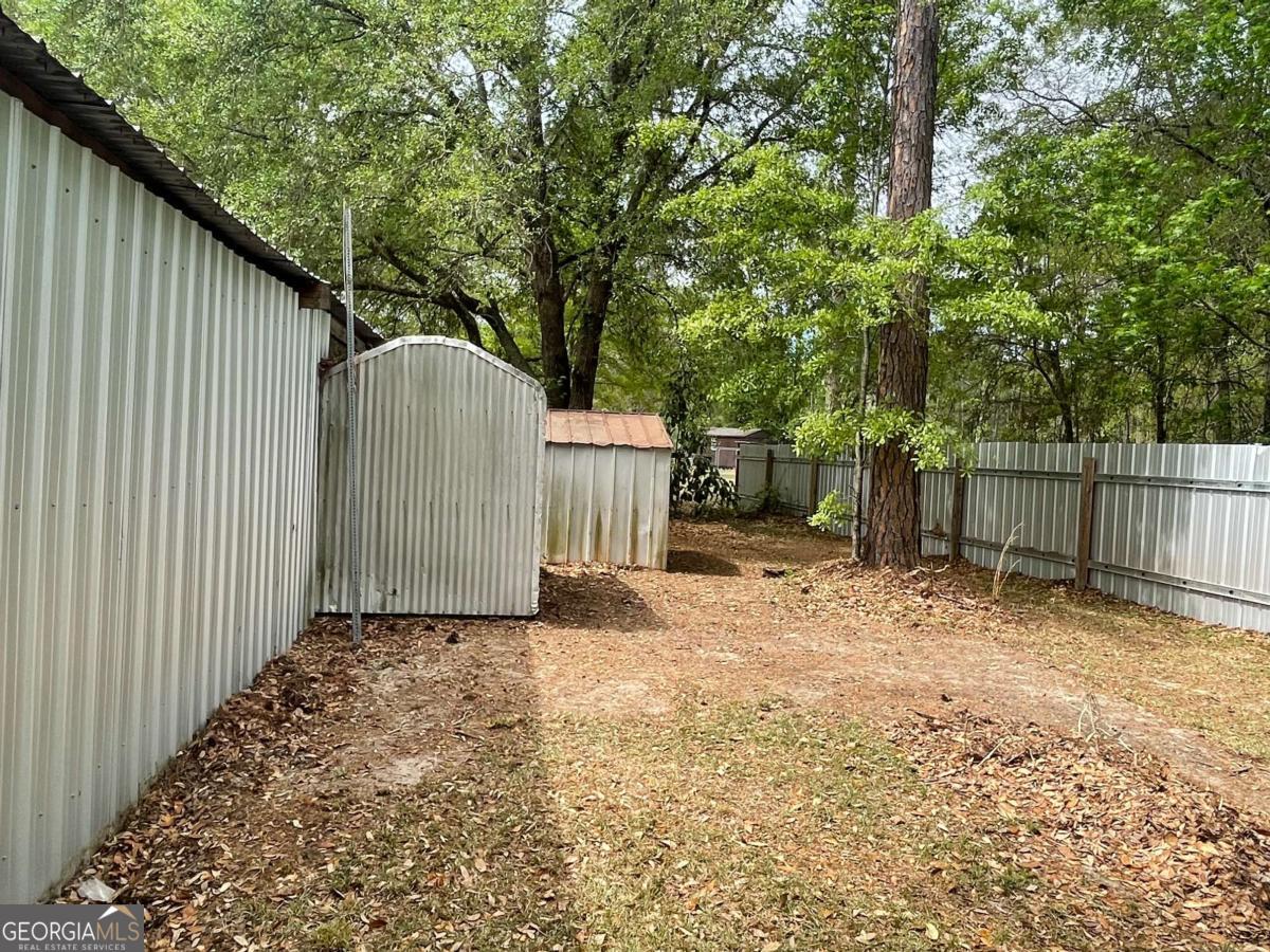 5041 Highway 169 Glennville GA 30427