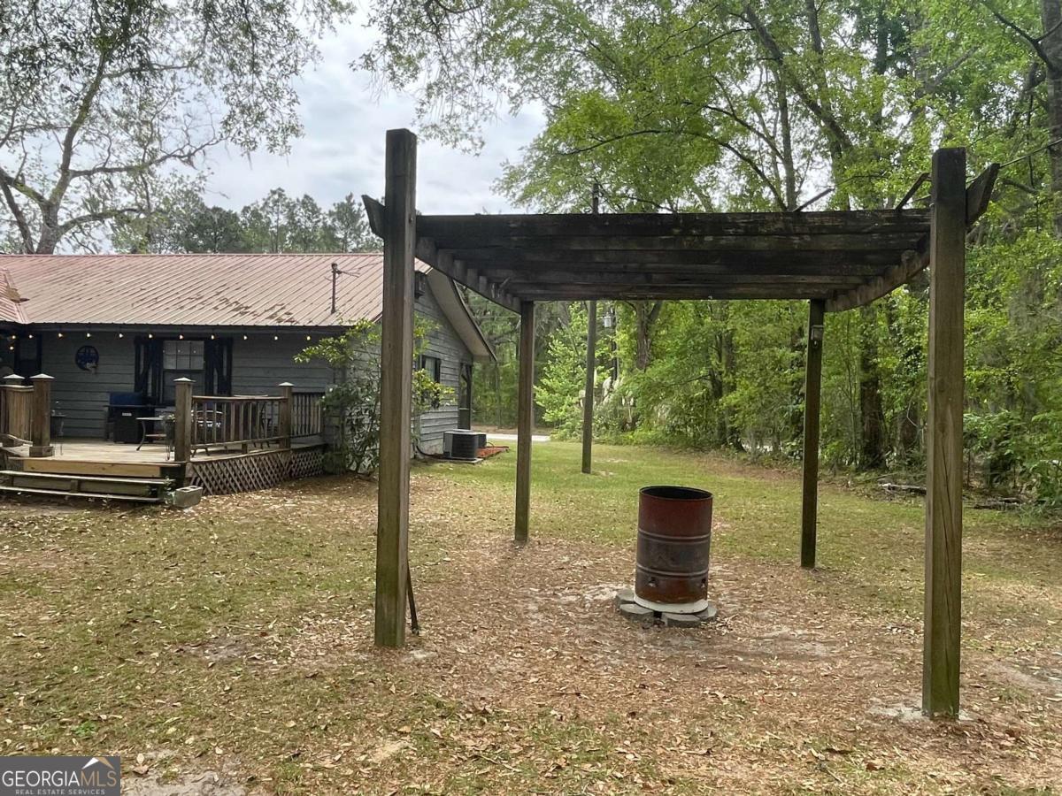 5041 Highway 169 Glennville GA 30427