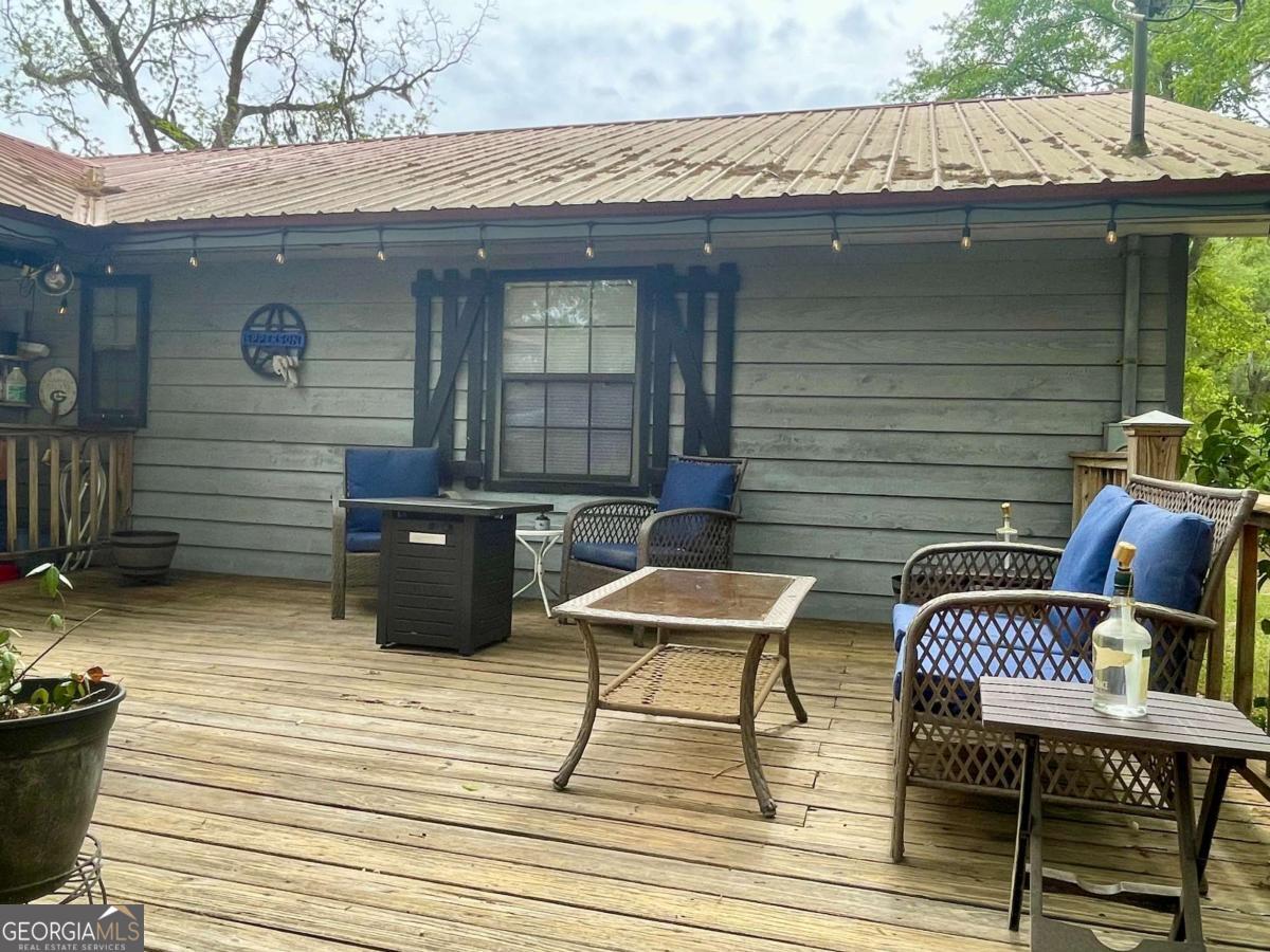5041 Highway 169 Glennville GA 30427