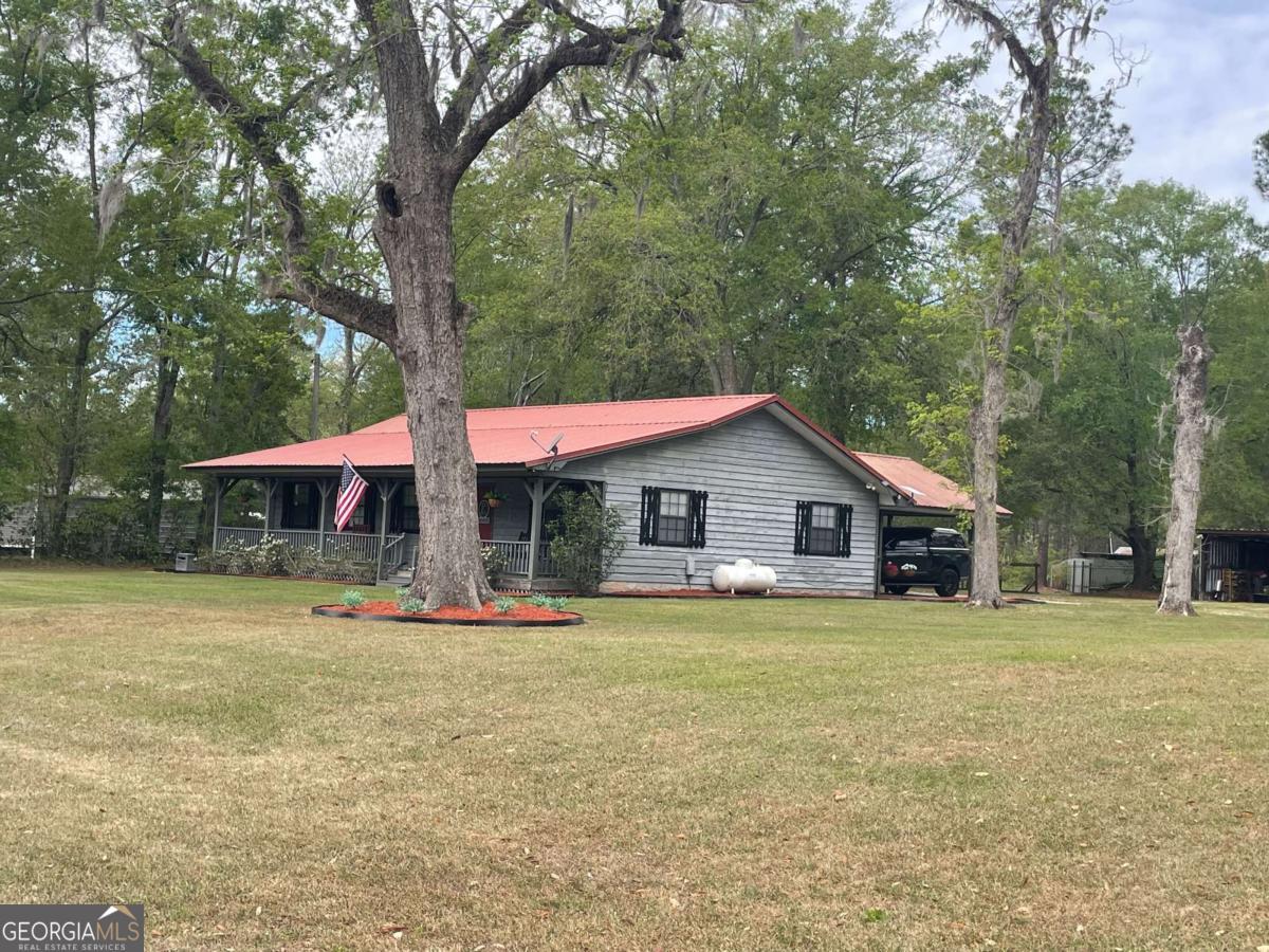 5041 Highway 169 Glennville GA 30427
