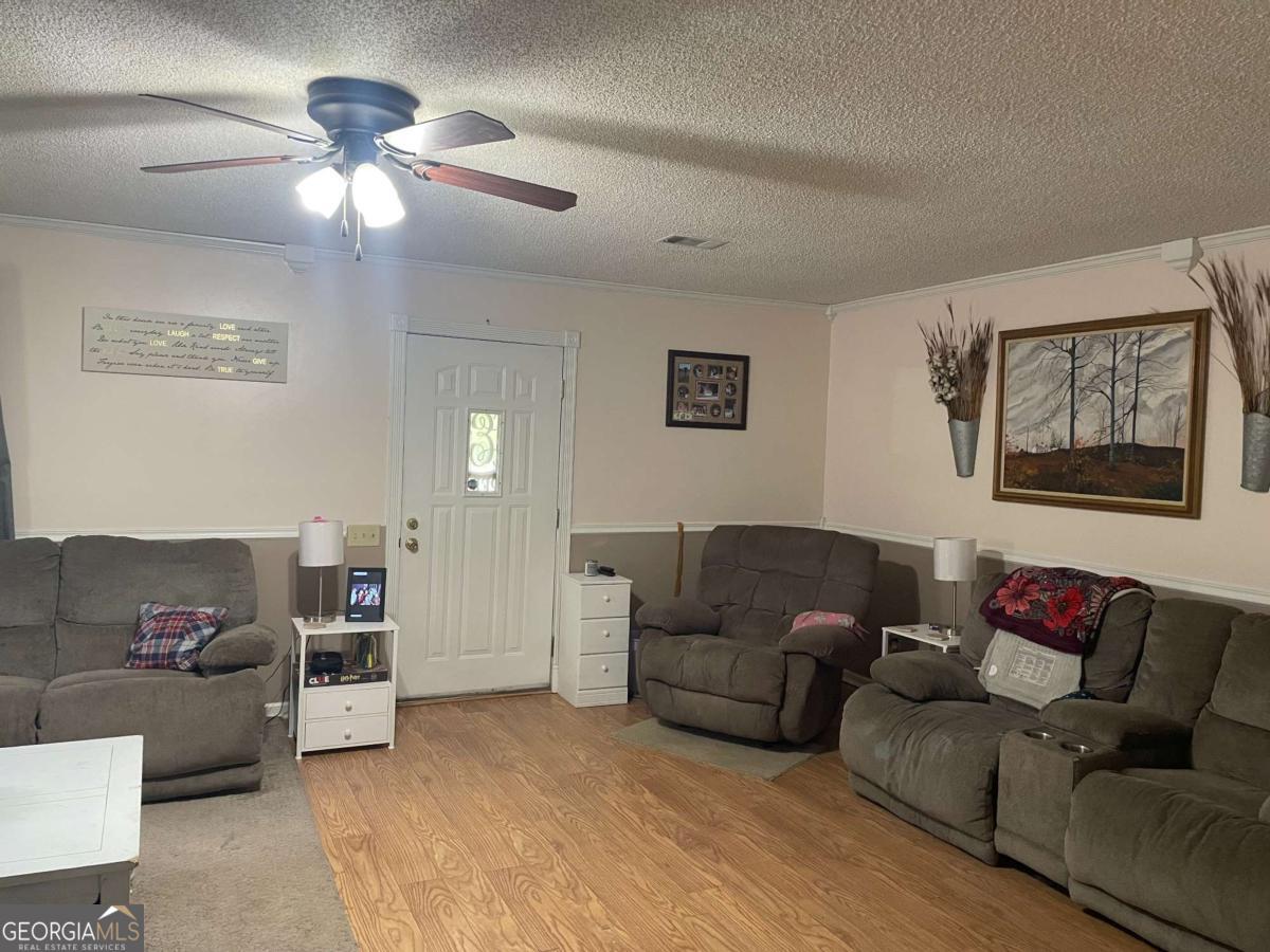 5041 Highway 169 Glennville GA 30427