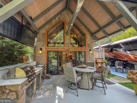 111 Wildflower Road Scaly Mountain NC 28775