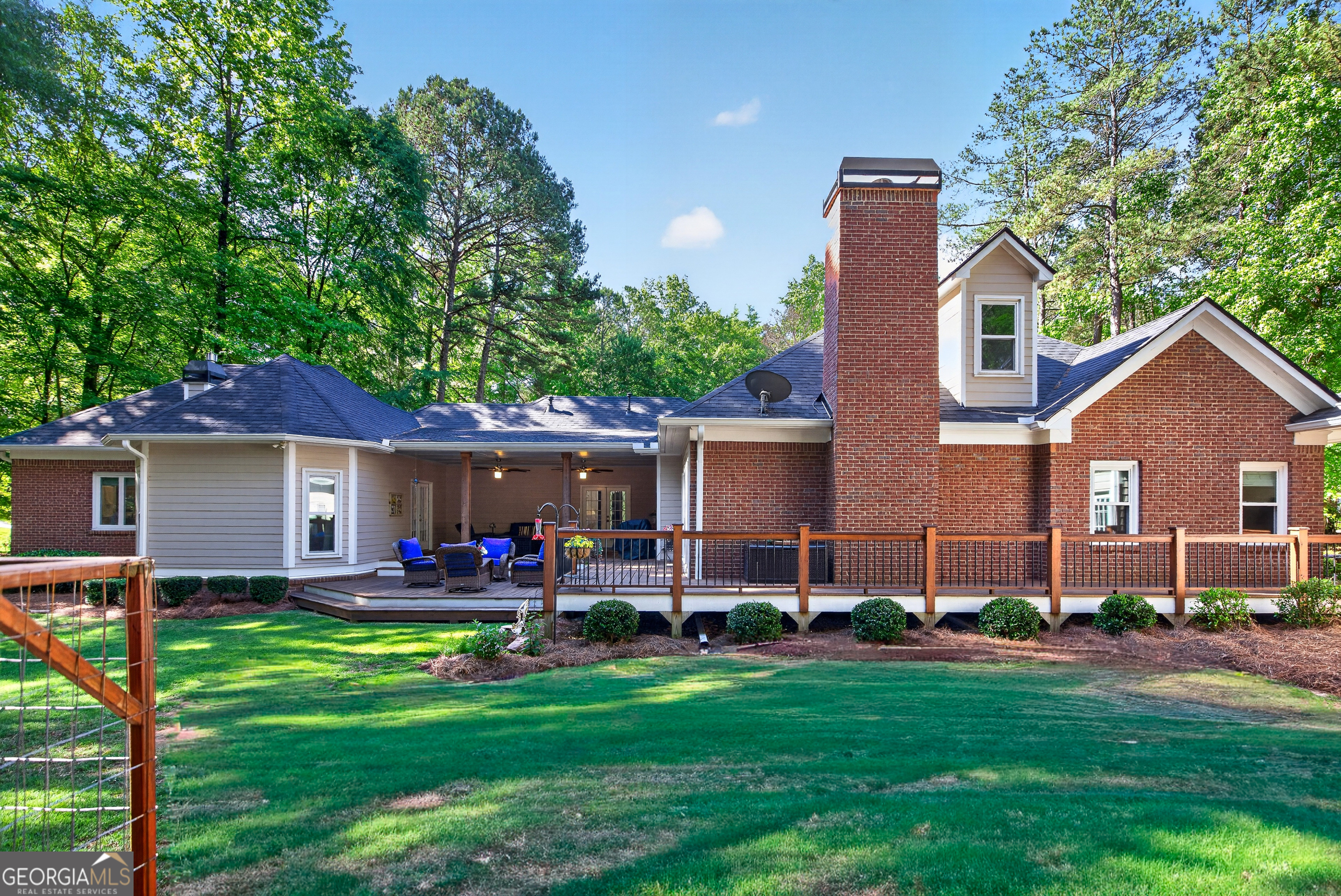 125 County Down Fayetteville GA 30215