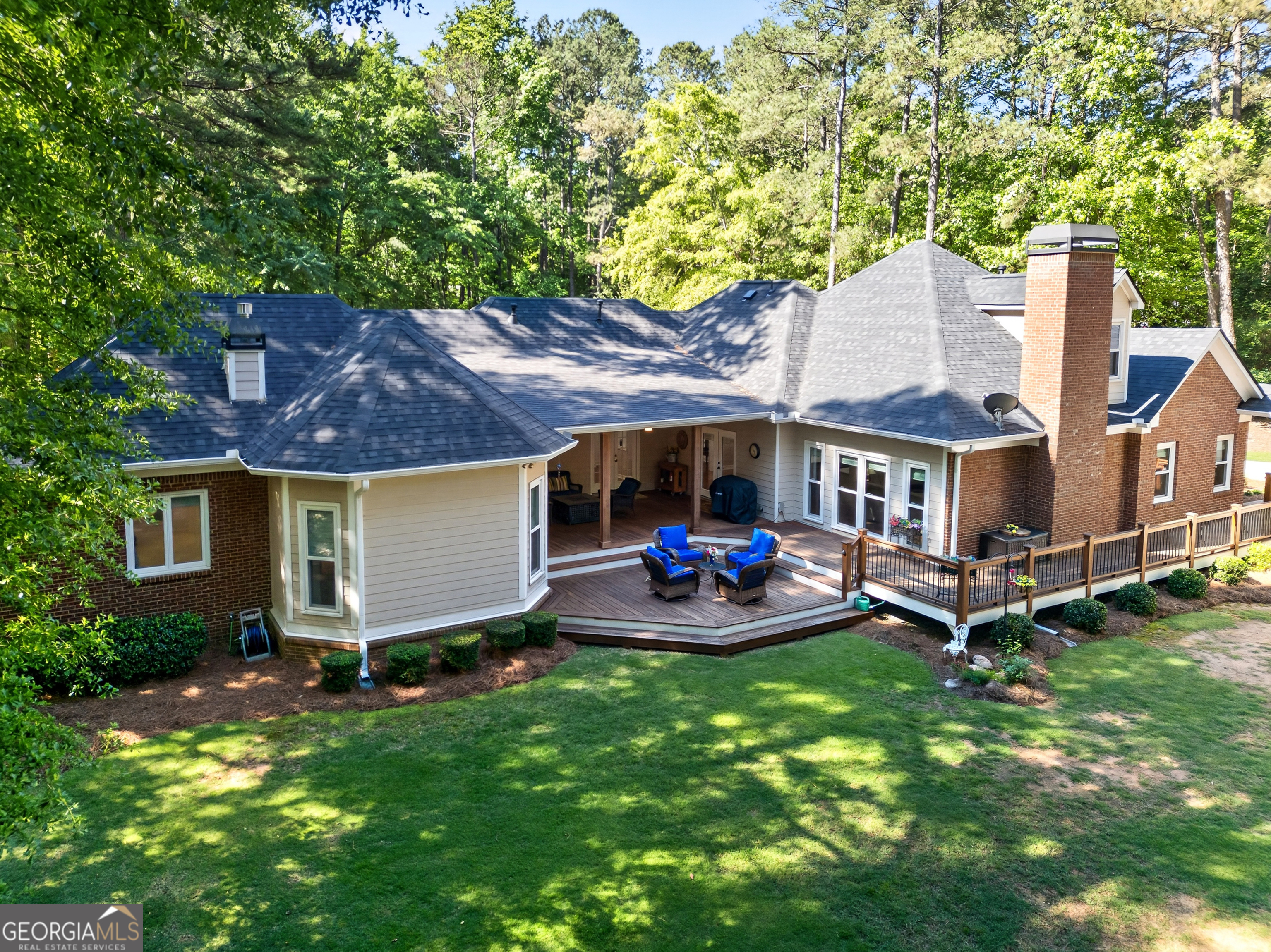 125 County Down Fayetteville GA 30215
