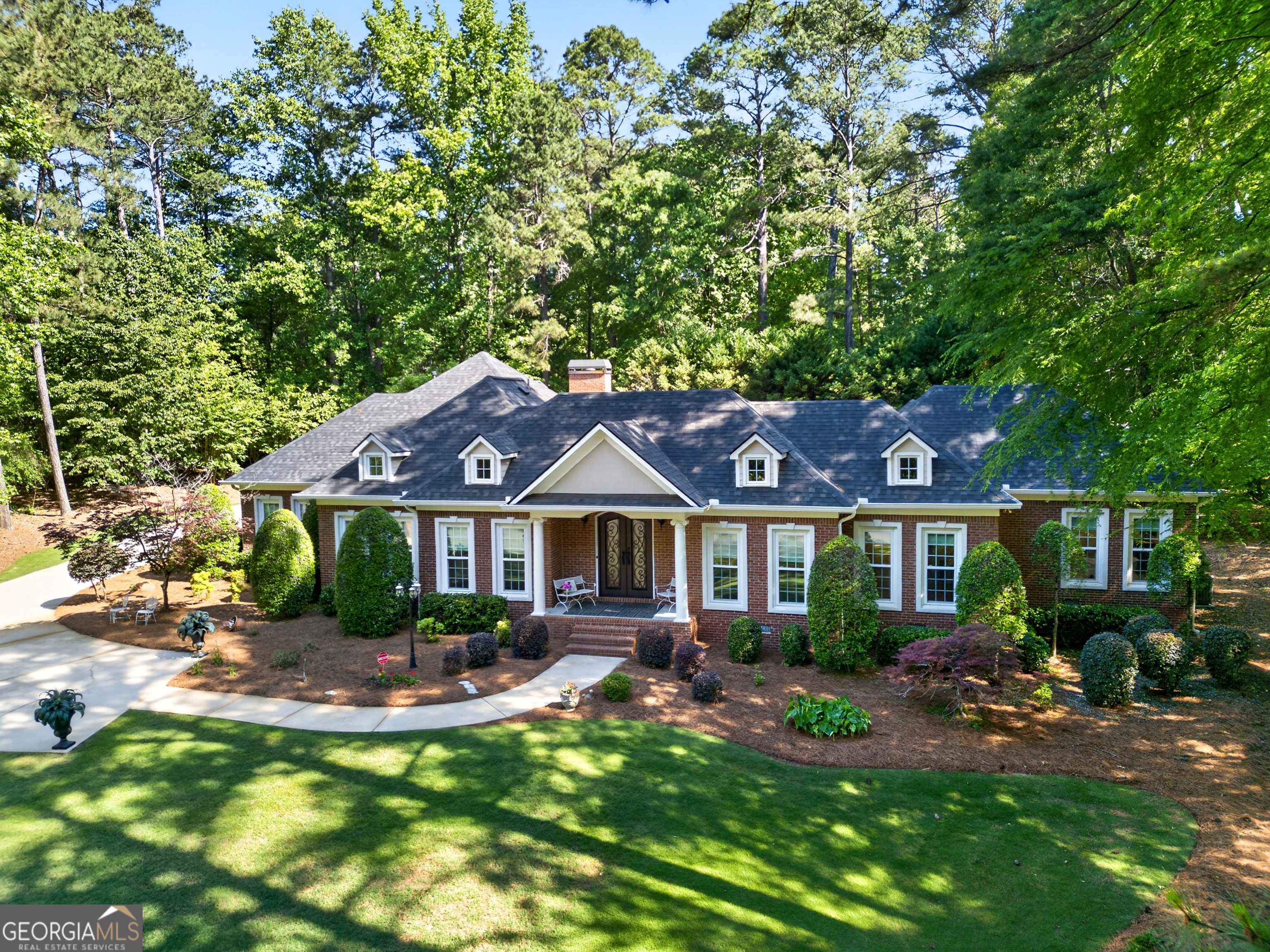 125 County Down Fayetteville GA 30215