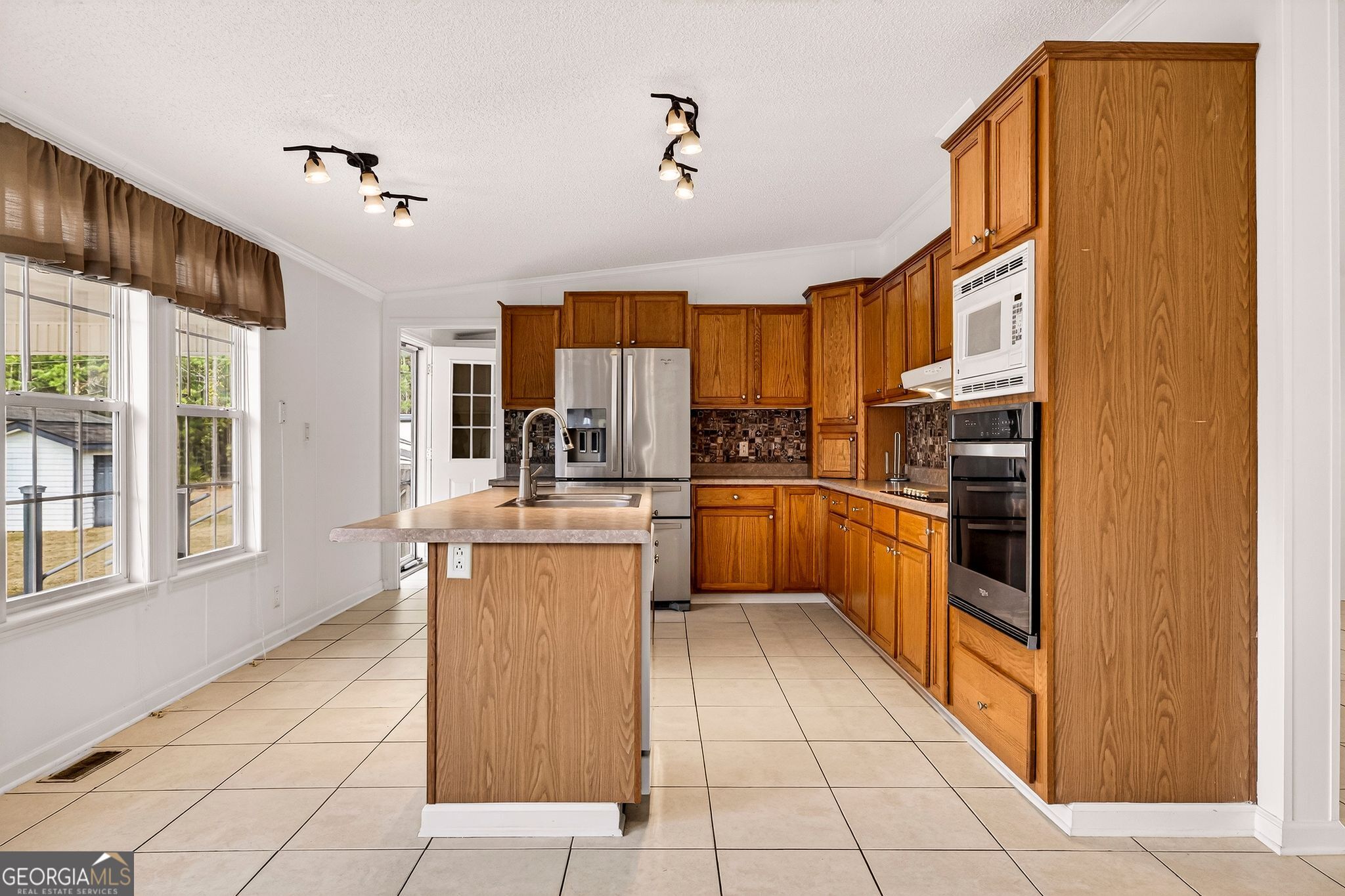 1323 Starling Road Pembroke GA 31321