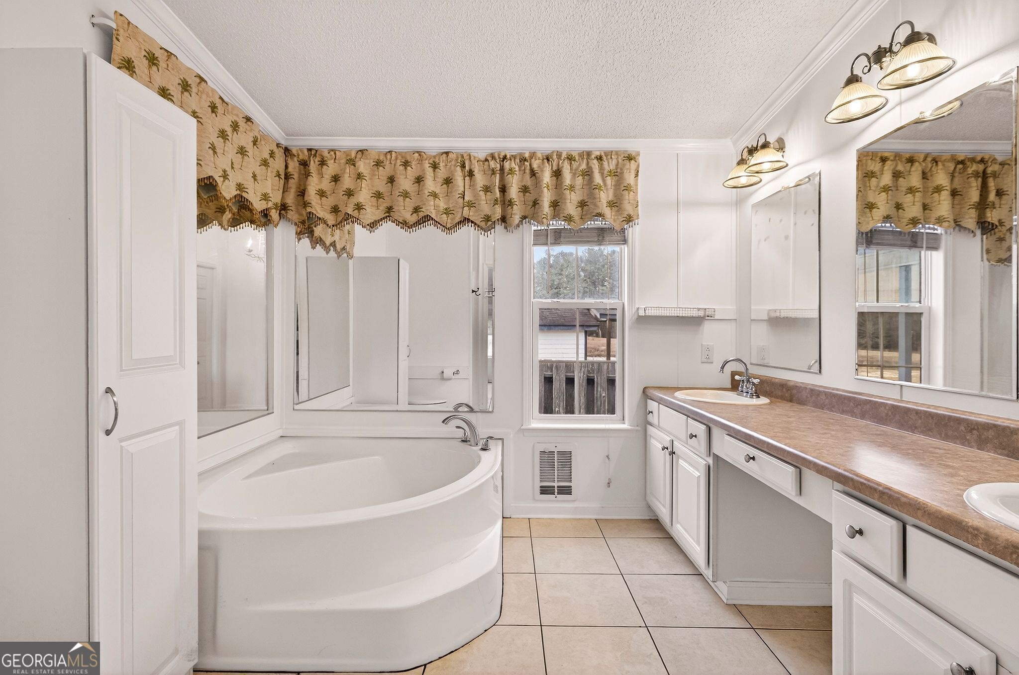 1323 Starling Road Pembroke GA 31321